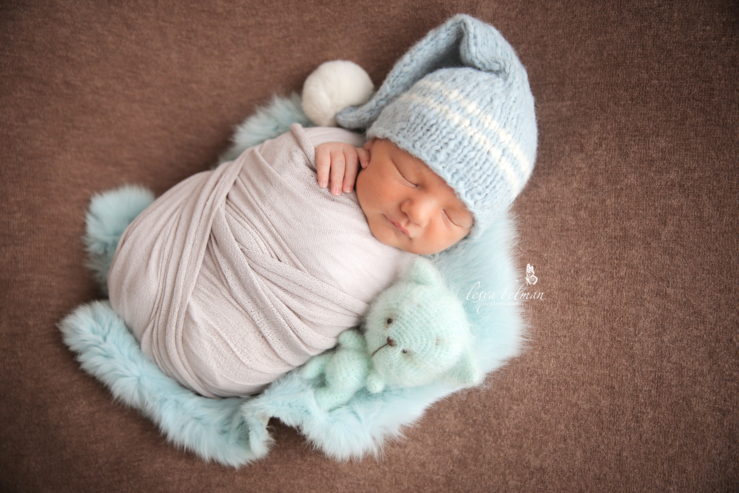 Newborm начало. Фотограф новорожденных. Семейный и детский фотограф в городе Сургуте