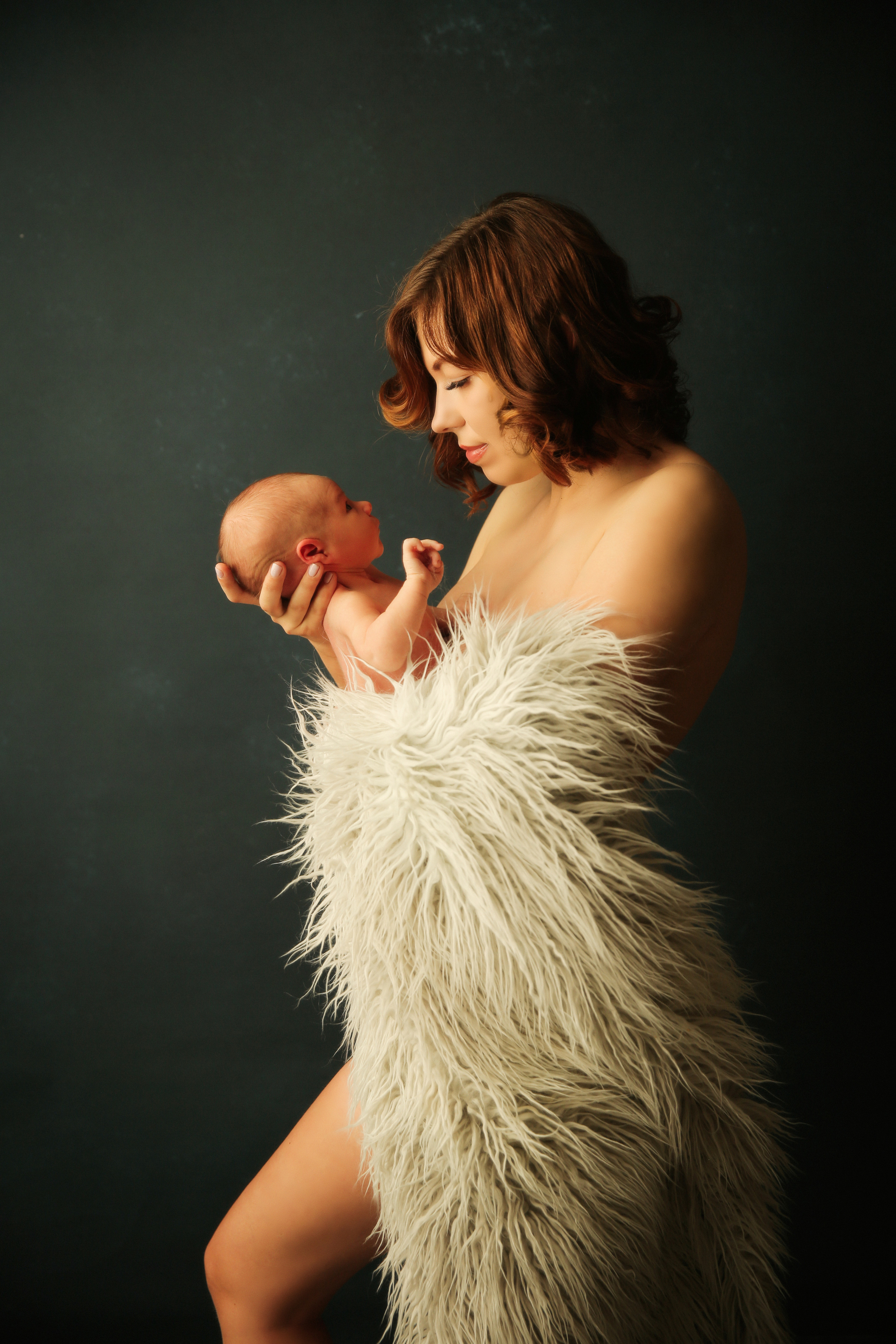 Мама и Малыш. Фотограф новорожденных. Семейный и детский фотограф в городе Сургуте