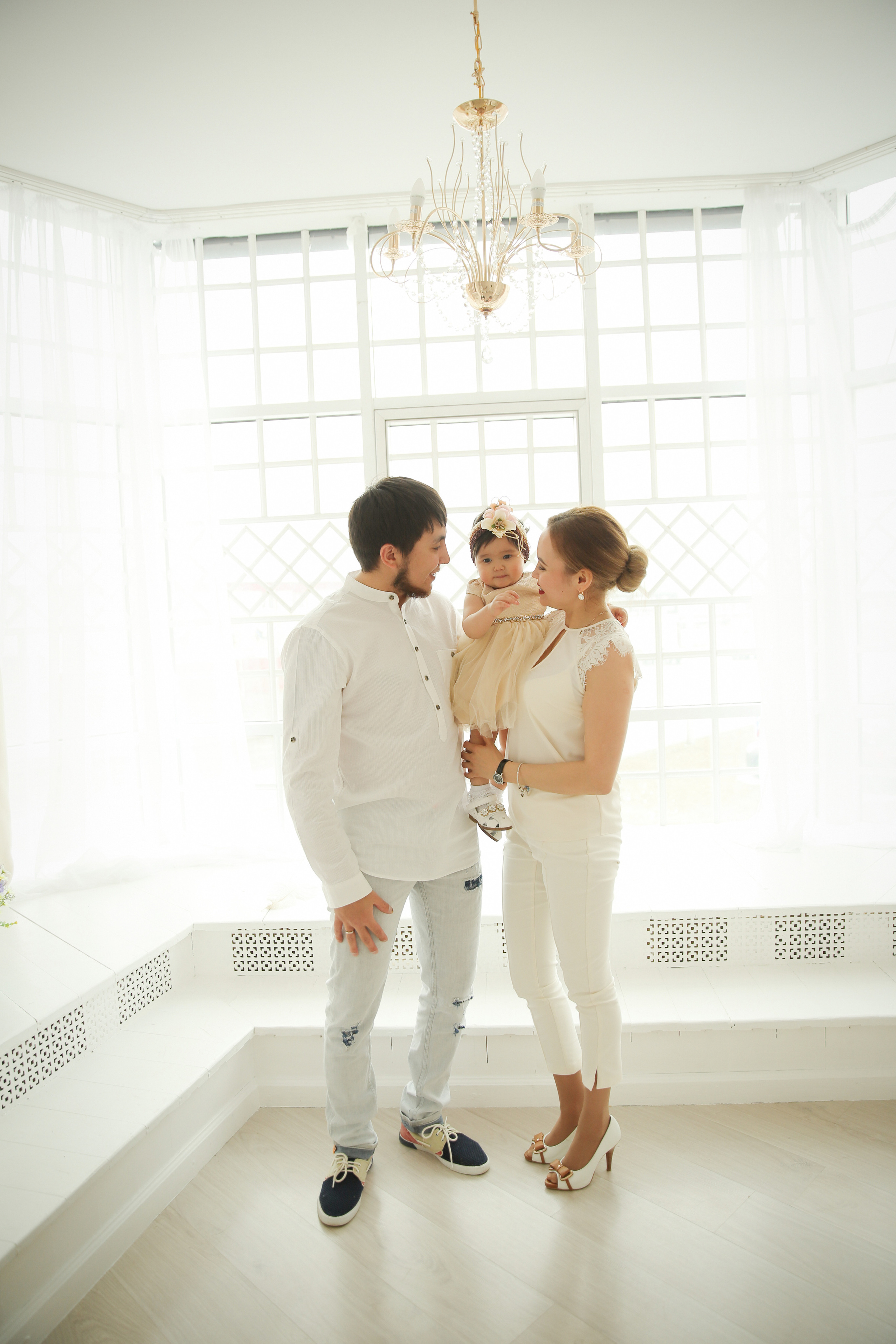 Фотосессия в интерьере. Фотограф новорожденных. Семейный и детский фотограф в городе Сургуте