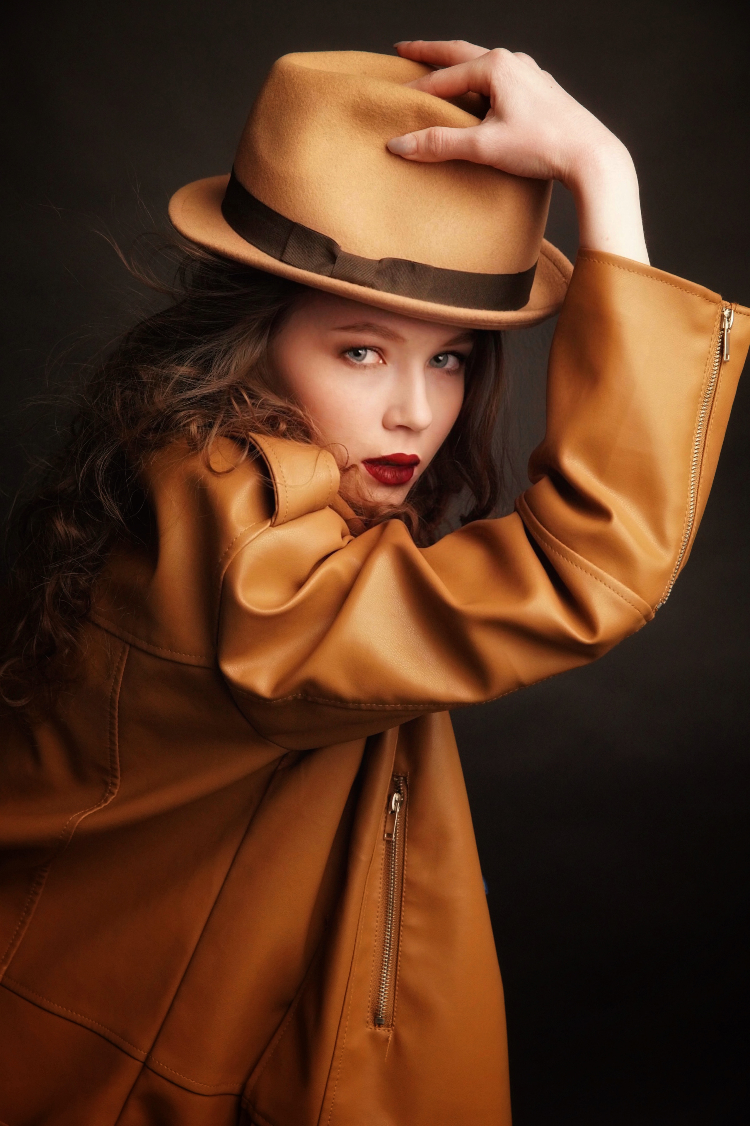 Женский портрет. Фотограф новорожденных. Семейный и детский фотограф в городе Сургуте