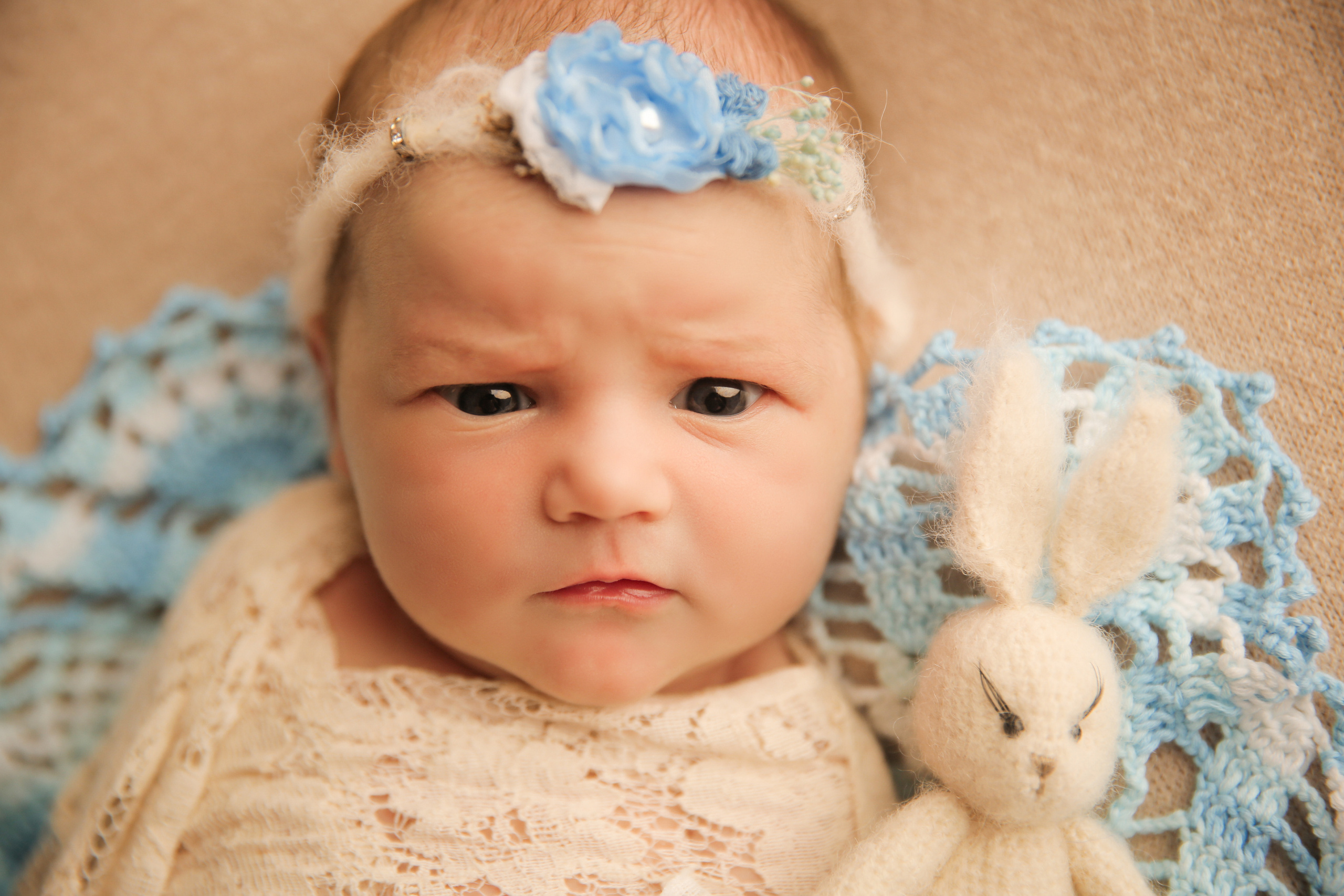 Newborm начало. Фотограф новорожденных. Семейный и детский фотограф в городе Сургуте
