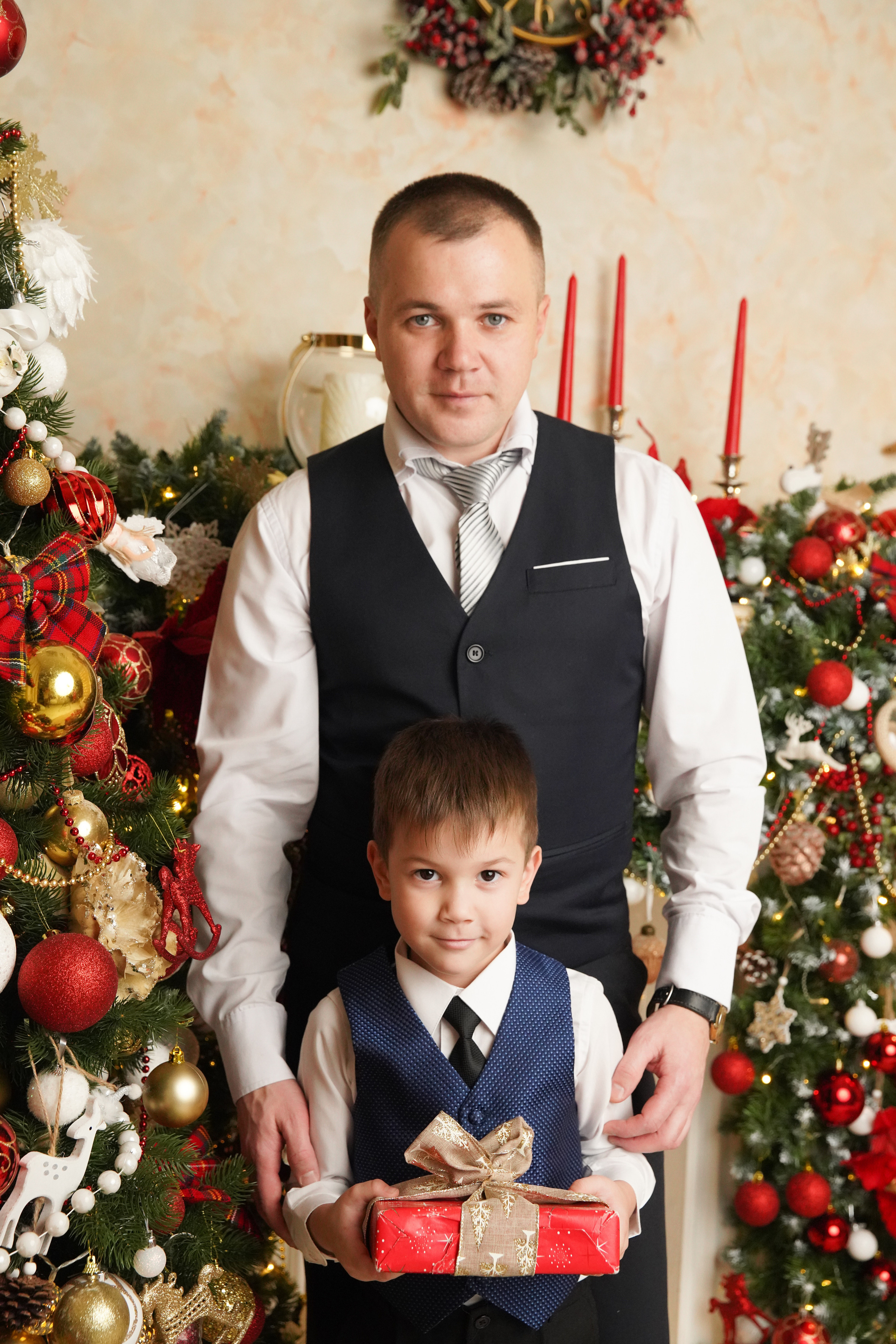 Новогодняя фотосессия. Фотограф новорожденных. Семейный и детский фотограф в городе Сургуте