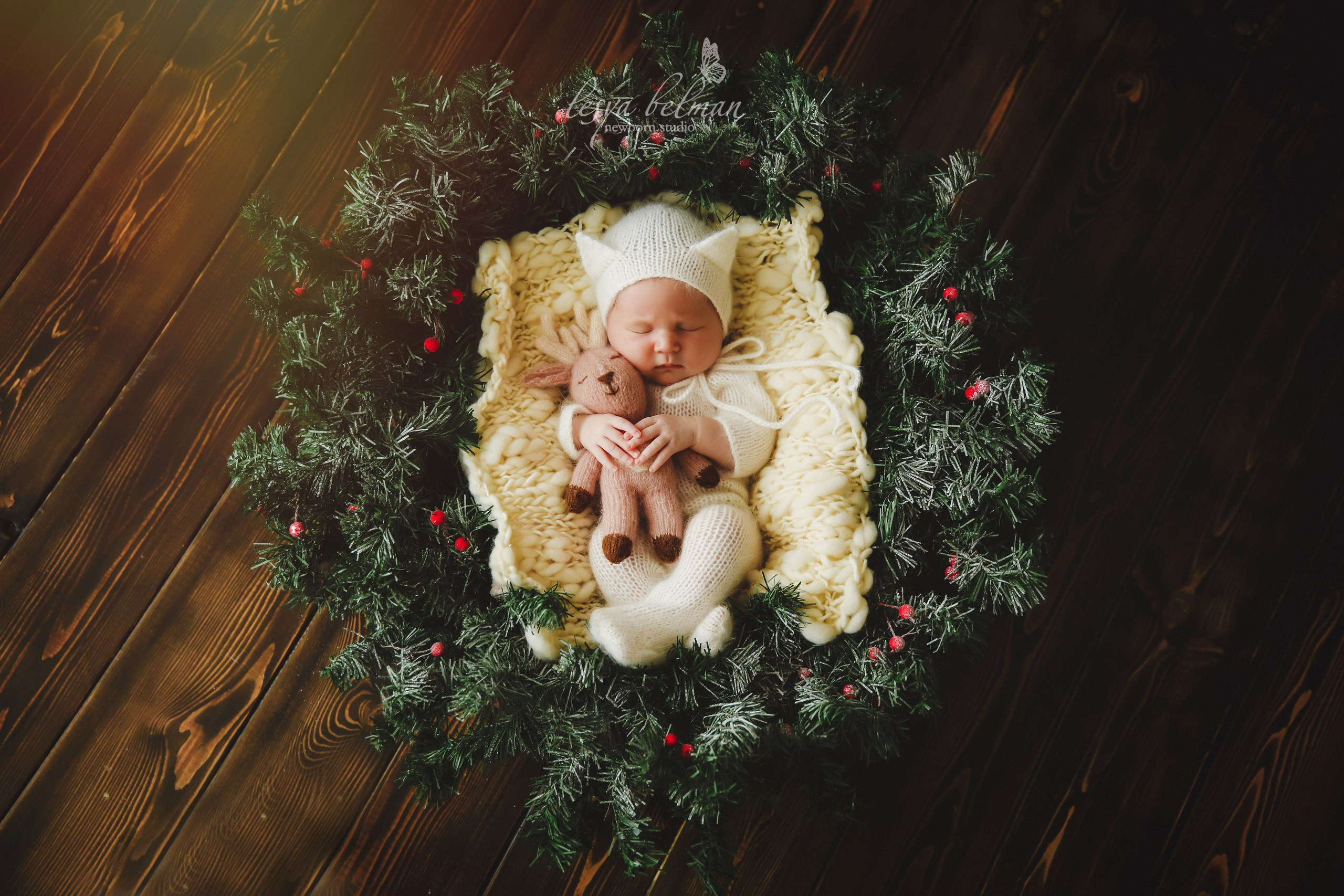 Newborm начало. Фотограф новорожденных. Семейный и детский фотограф в городе Сургуте