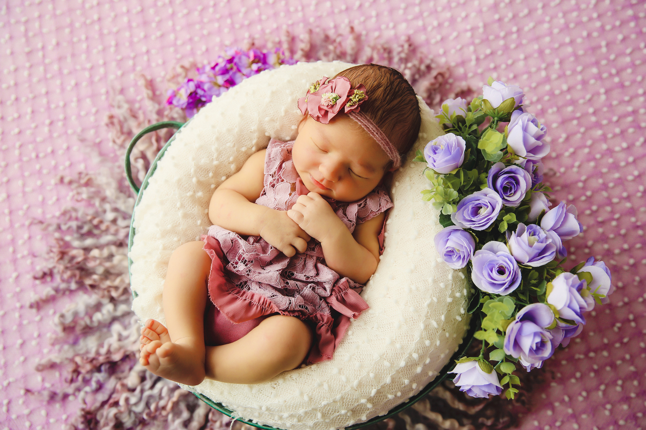 Newborm начало. Фотограф новорожденных. Семейный и детский фотограф в городе Сургуте