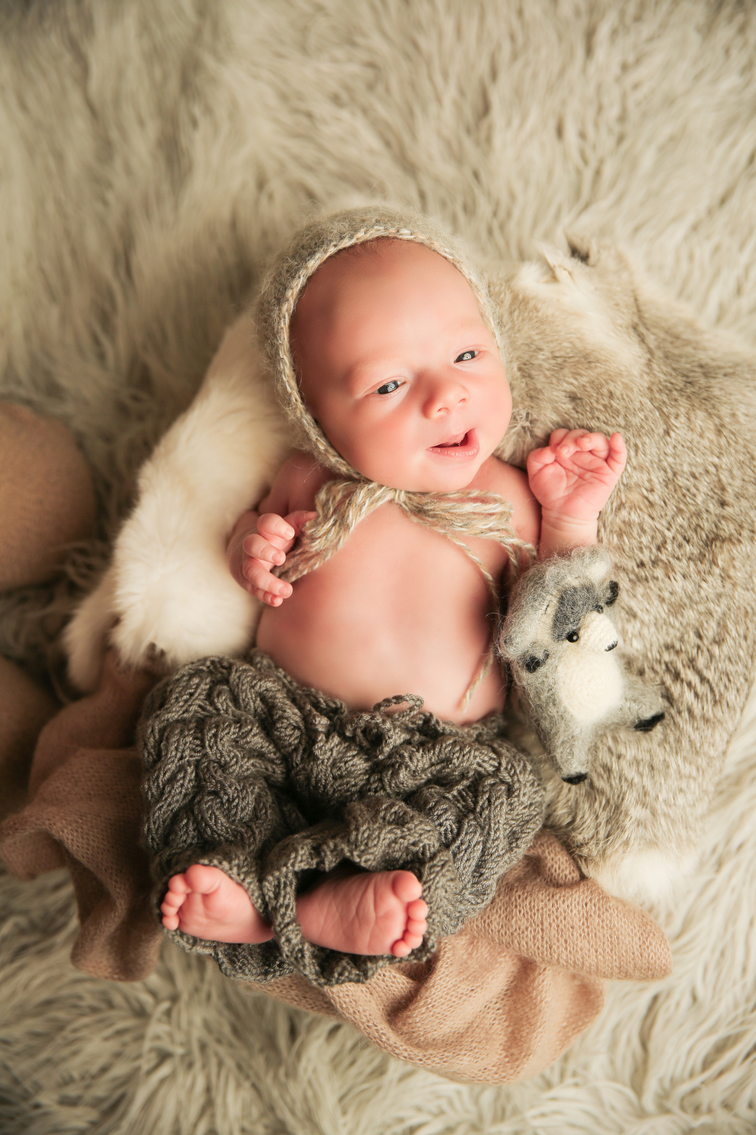 Newborm начало. Фотограф новорожденных. Семейный и детский фотограф в городе Сургуте