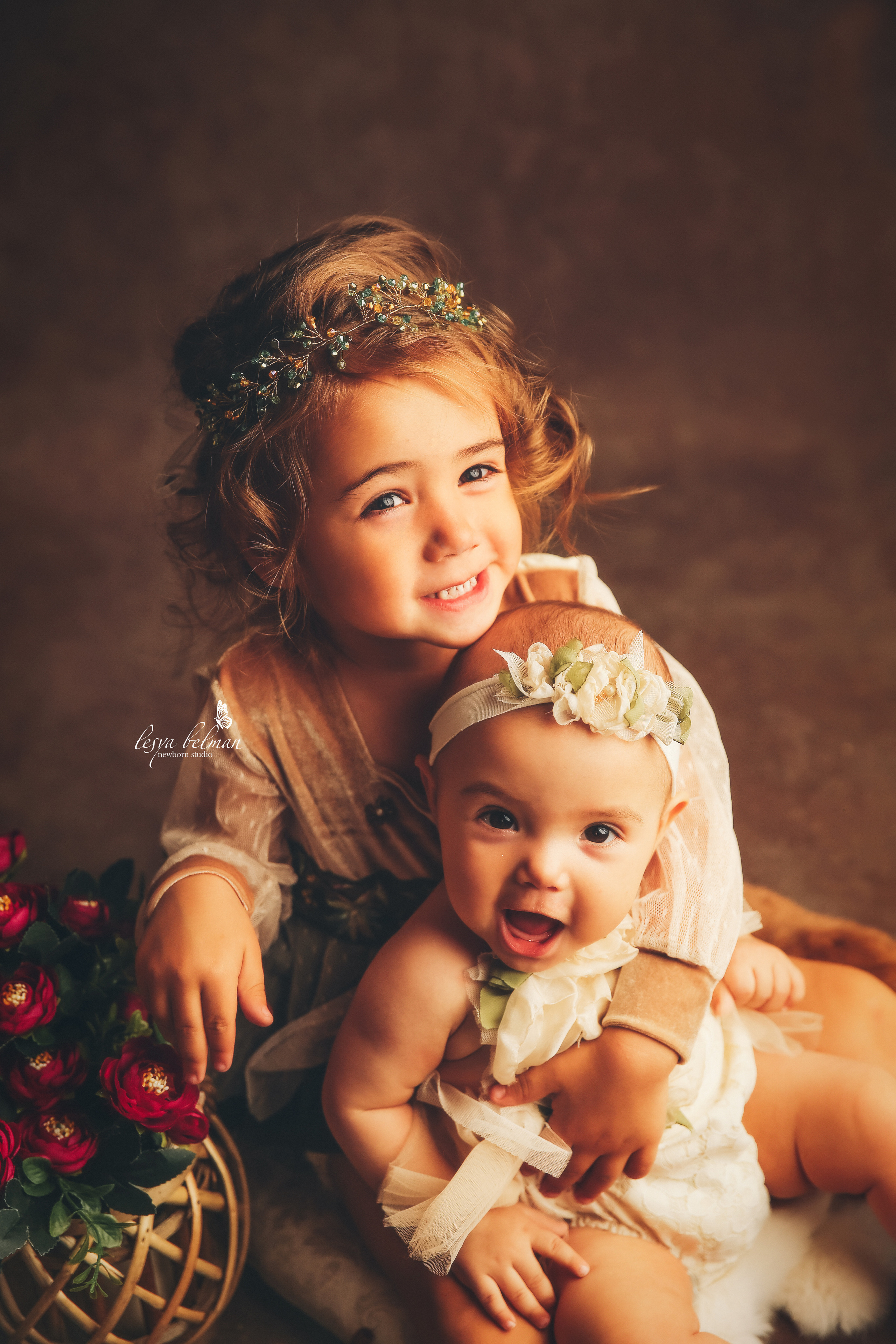 Эпоха Возрождения. Фотограф новорожденных. Семейный и детский фотограф в городе Сургуте