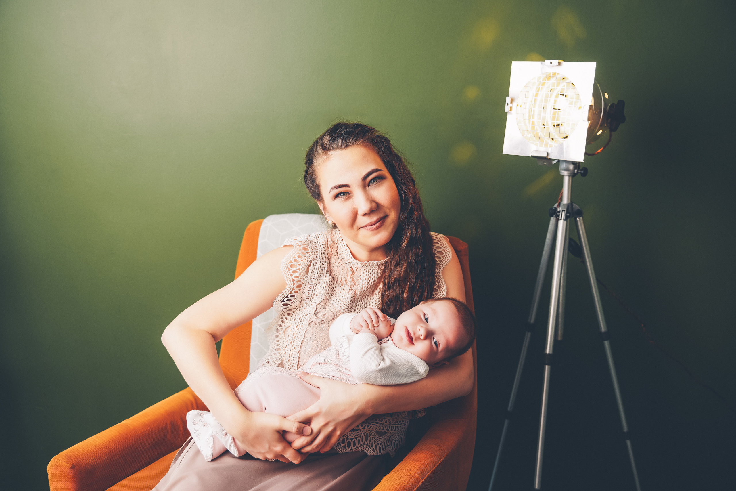 Фотосессия в интерьере. Фотограф новорожденных. Семейный и детский фотограф в городе Сургуте