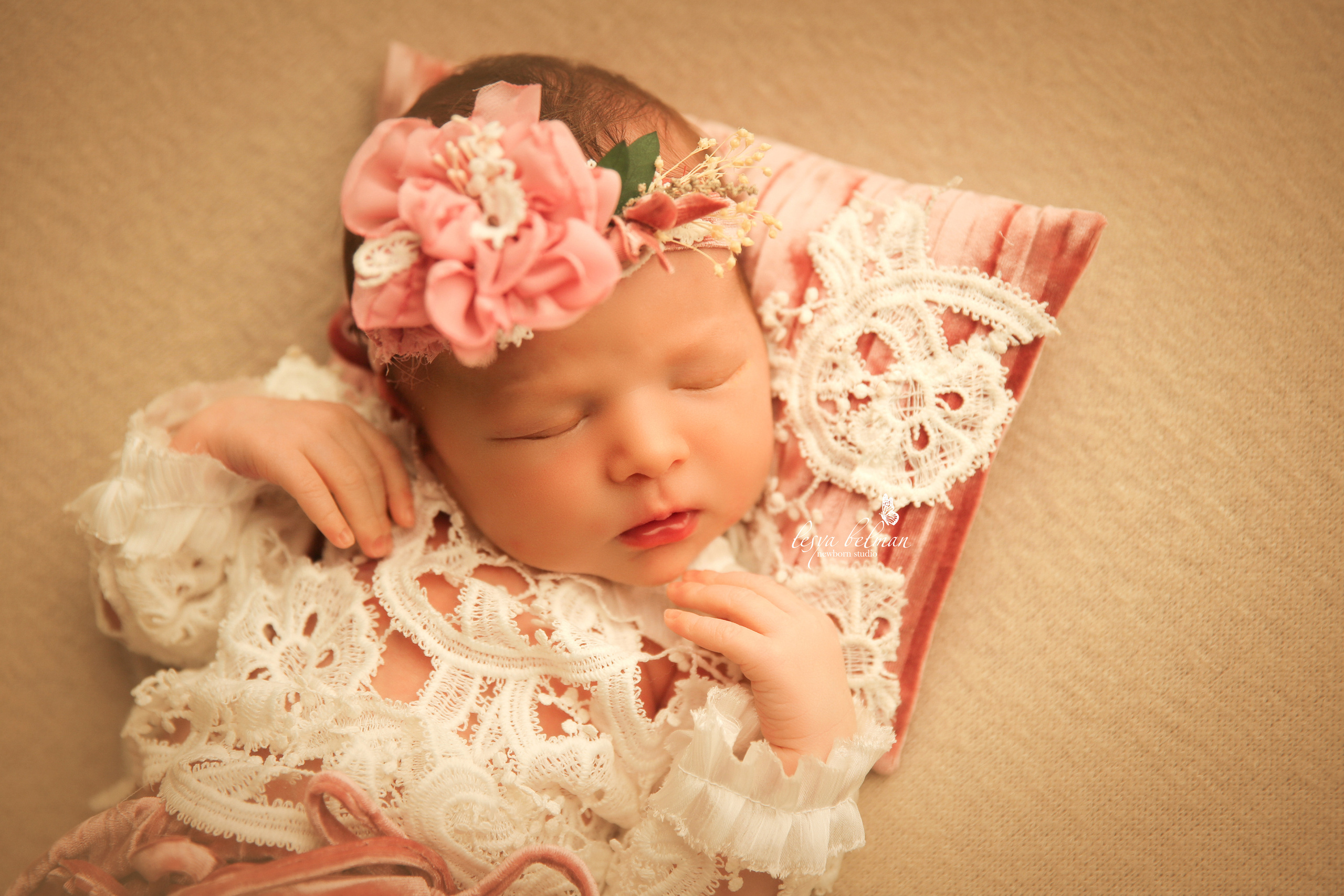 Девочки. Фотограф новорожденных. Семейный и детский фотограф в городе Сургуте