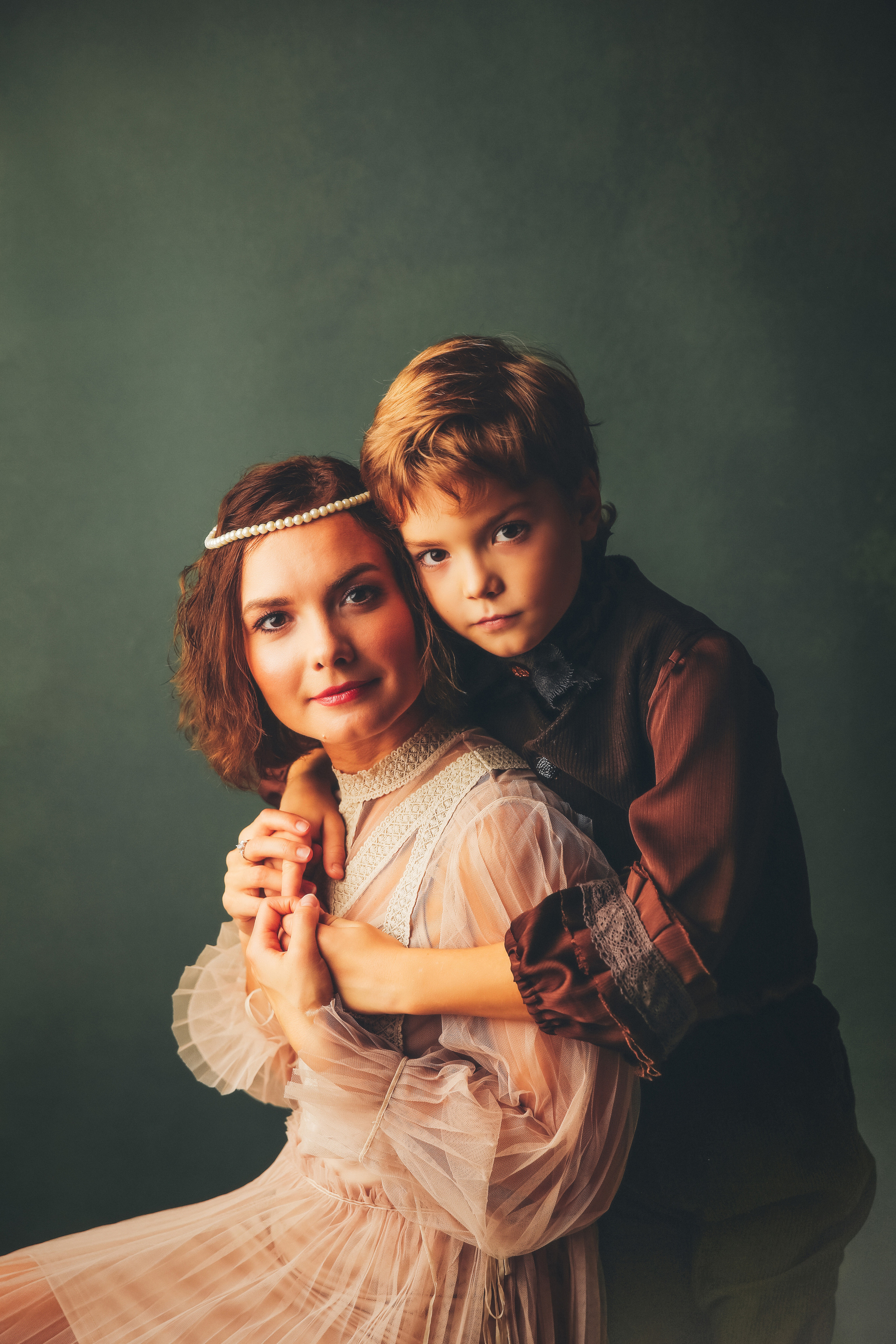 Эпоха Возрождения. Фотограф новорожденных. Семейный и детский фотограф в городе Сургуте