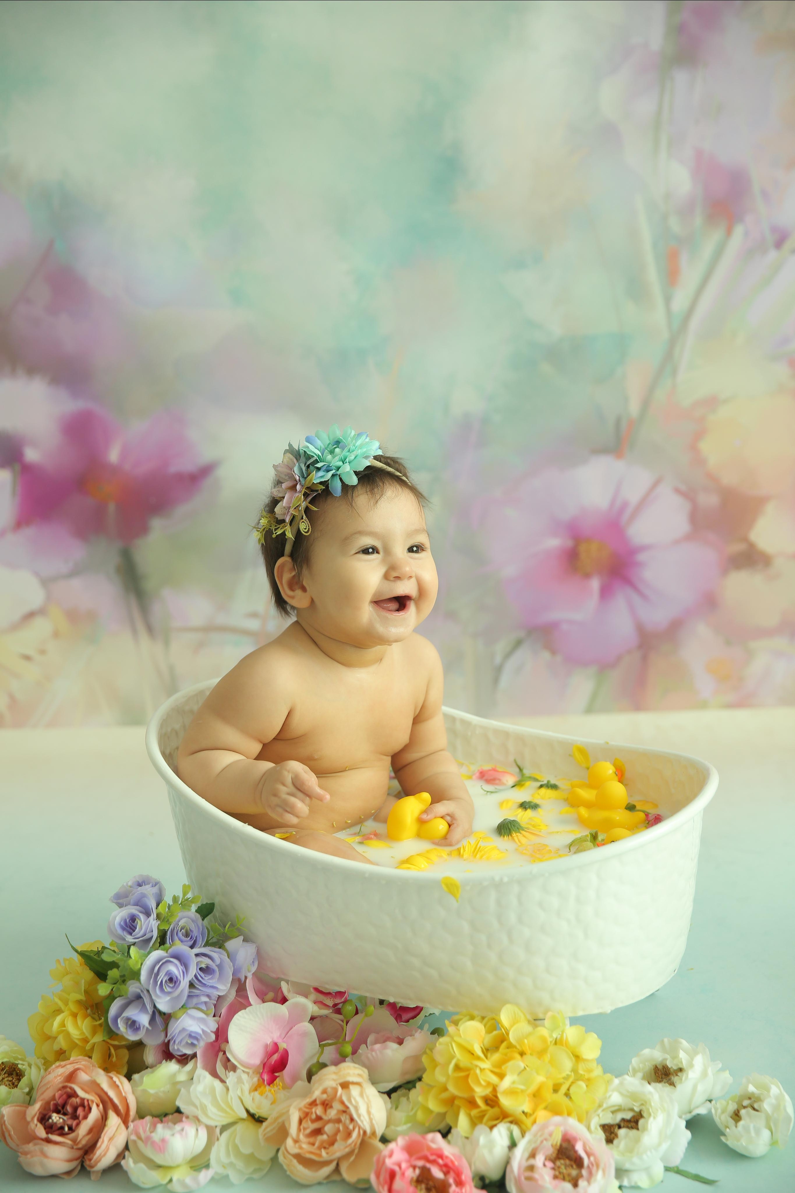 Ванночка девочки. Фотограф новорожденных. Семейный и детский фотограф в городе Сургуте