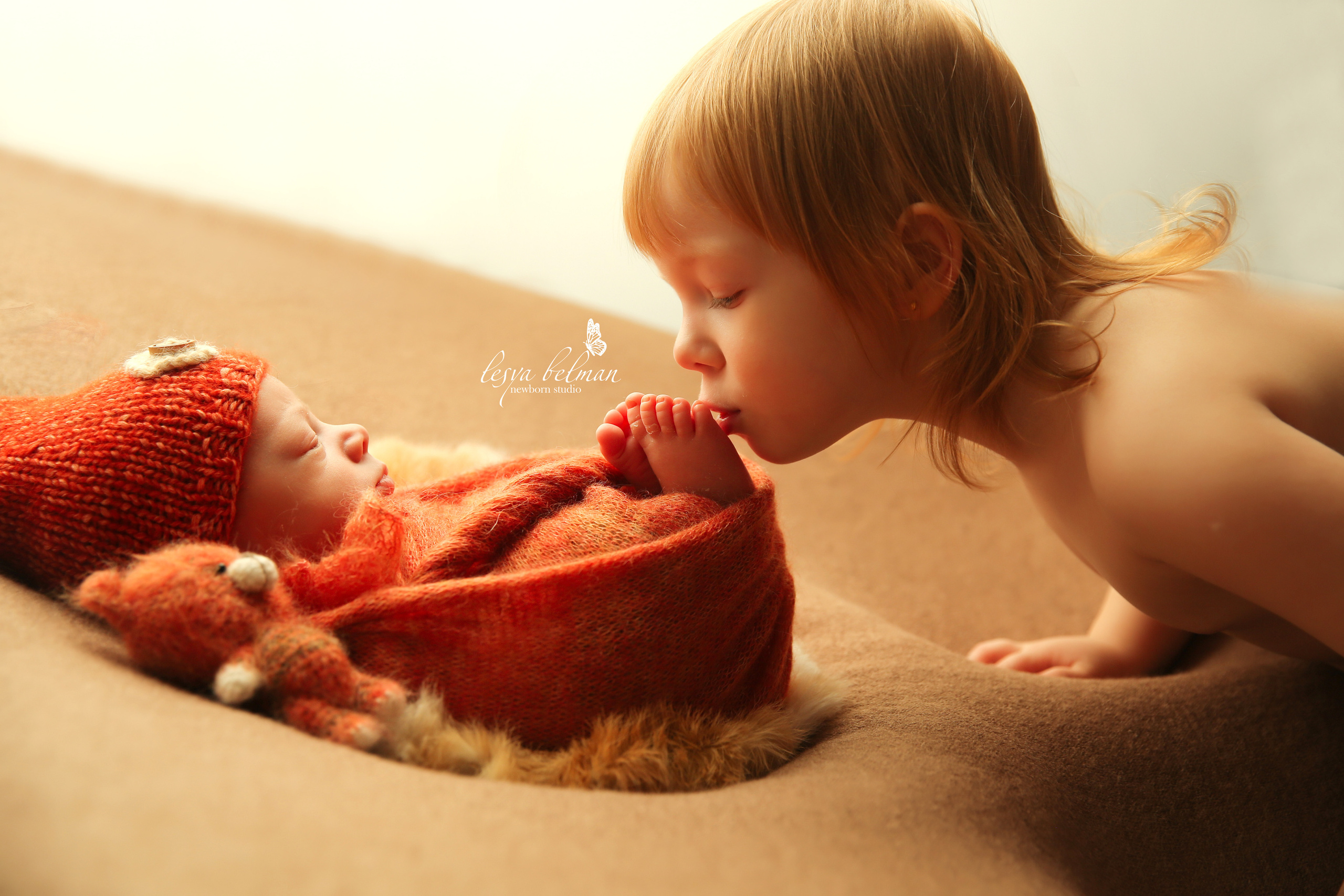 Newborm начало. Фотограф новорожденных. Семейный и детский фотограф в городе Сургуте