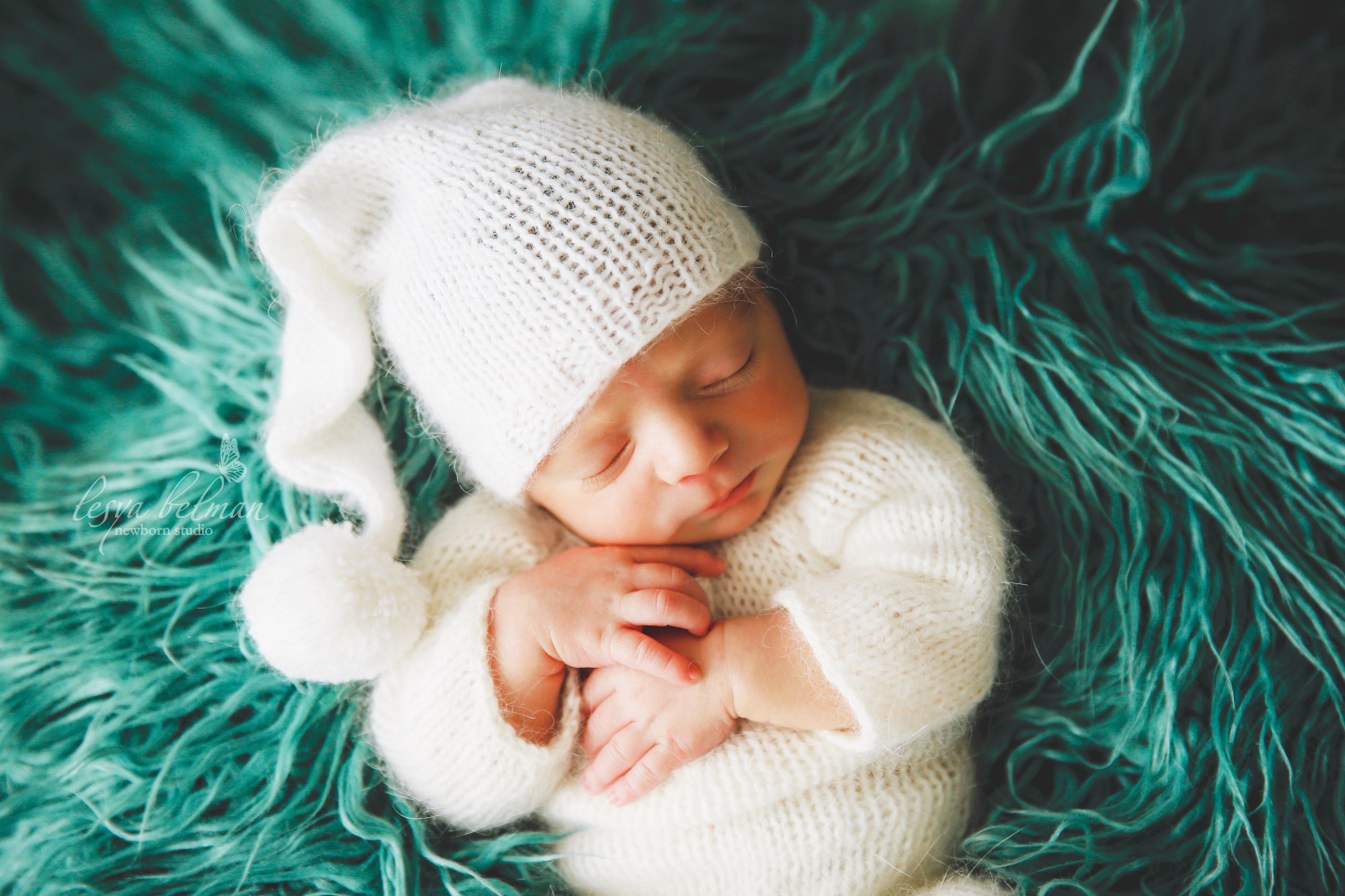 Newborm начало. Фотограф новорожденных. Семейный и детский фотограф в городе Сургуте