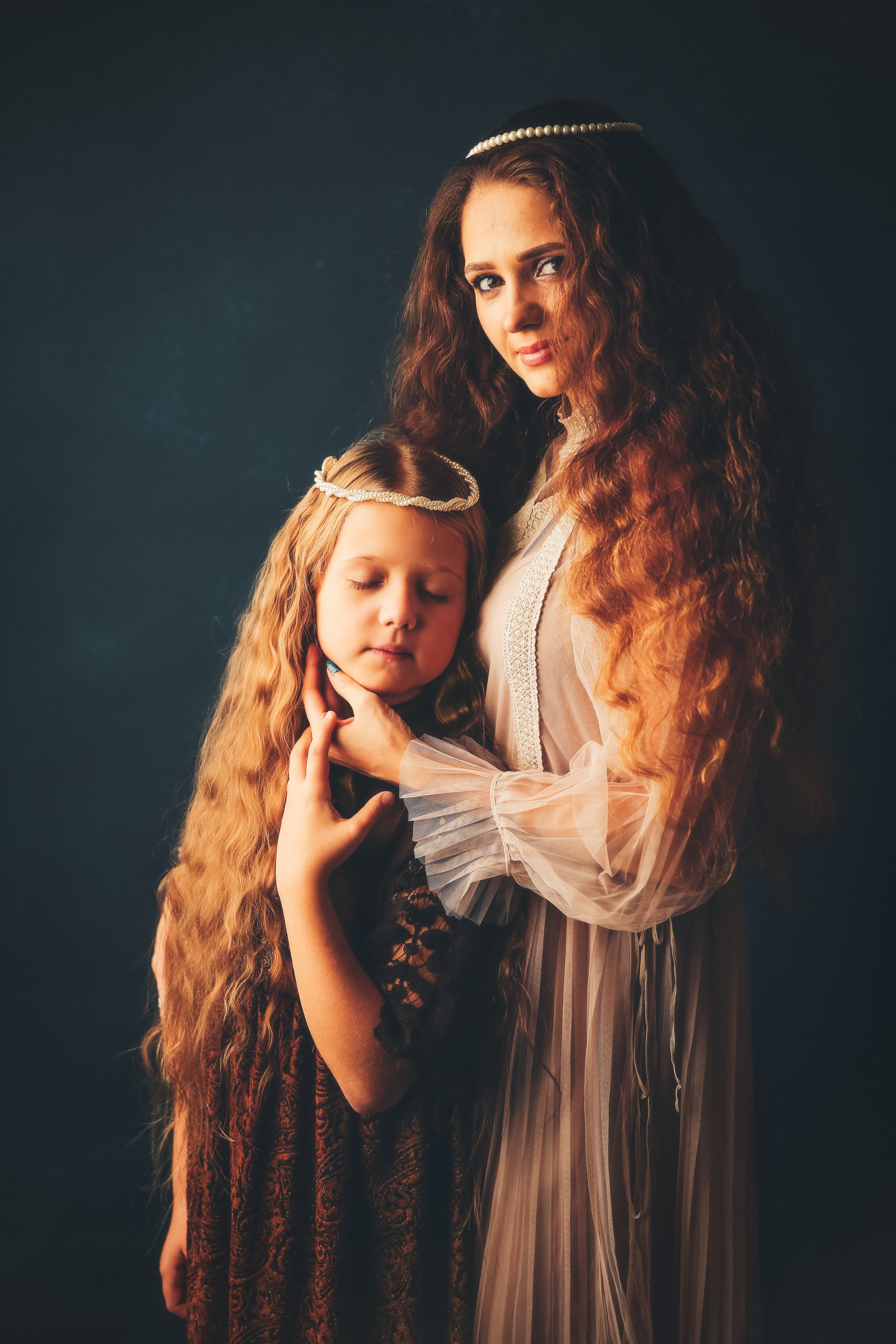 Эпоха Возрождения. Фотограф новорожденных. Семейный и детский фотограф в городе Сургуте