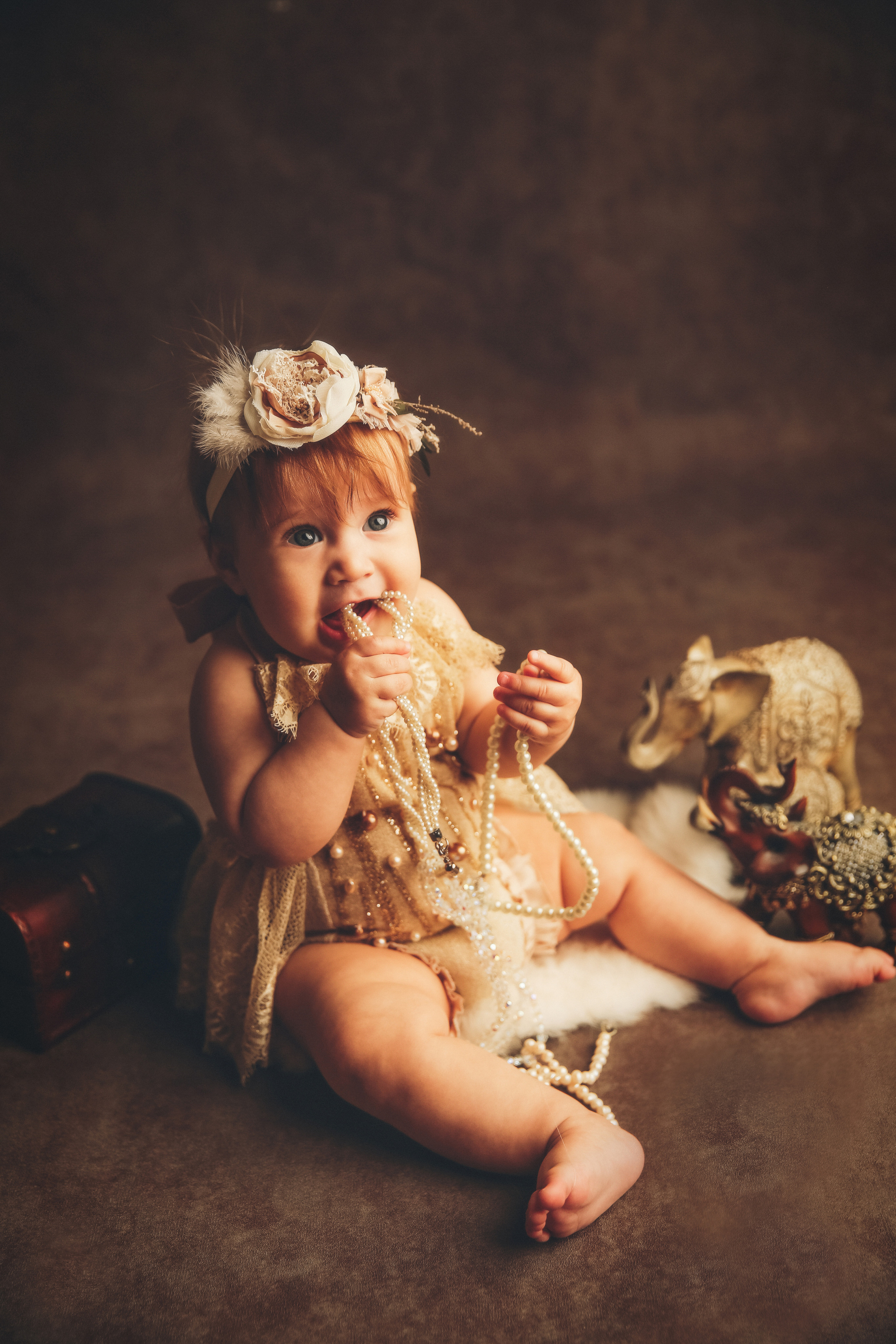 Эпоха Возрождения. Фотограф новорожденных. Семейный и детский фотограф в городе Сургуте