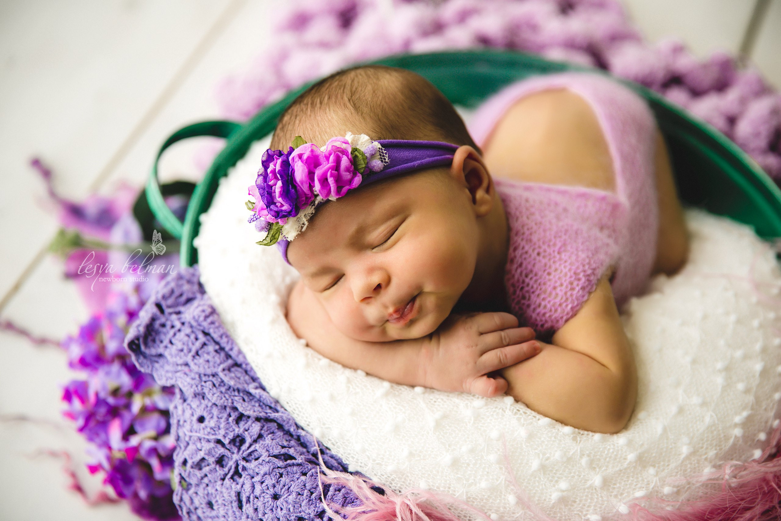 Newborm начало. Фотограф новорожденных. Семейный и детский фотограф в городе Сургуте