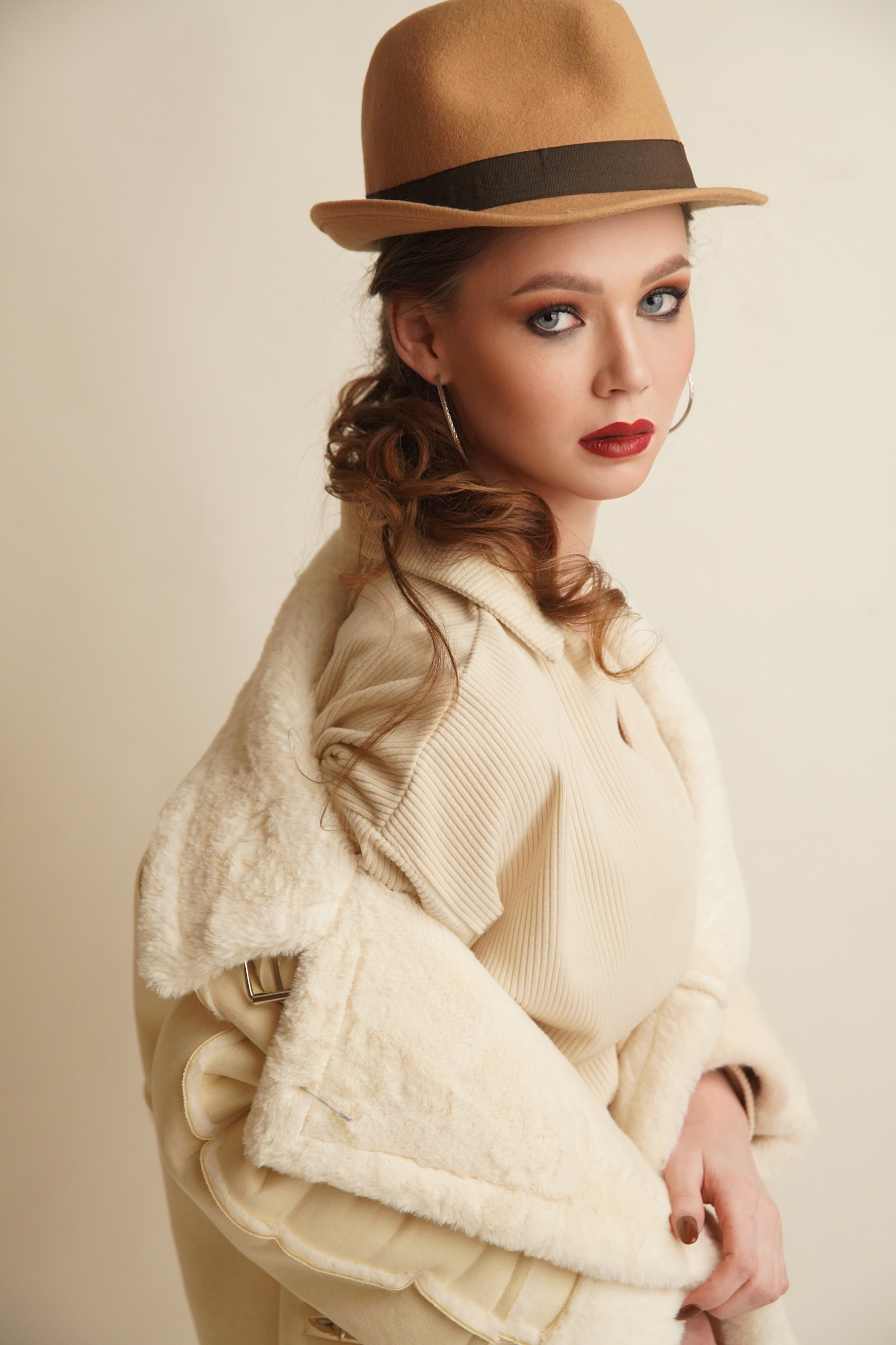 Женский портрет. Фотограф новорожденных. Семейный и детский фотограф в городе Сургуте