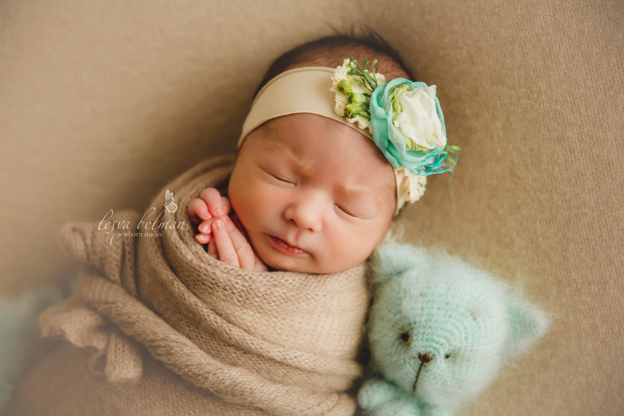 Newborm начало. Фотограф новорожденных. Семейный и детский фотограф в городе Сургуте