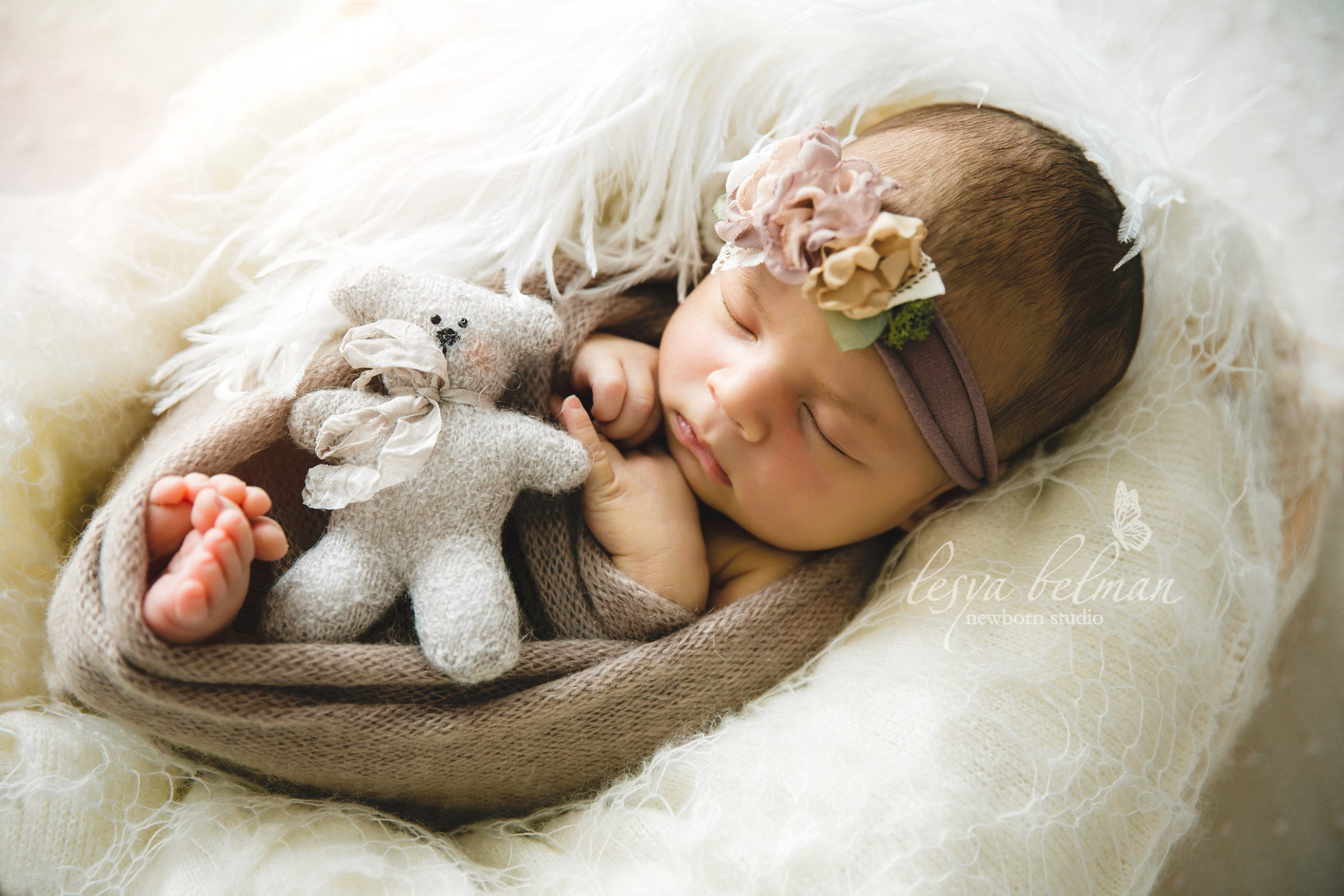 Newborm начало. Фотограф новорожденных. Семейный и детский фотограф в городе Сургуте