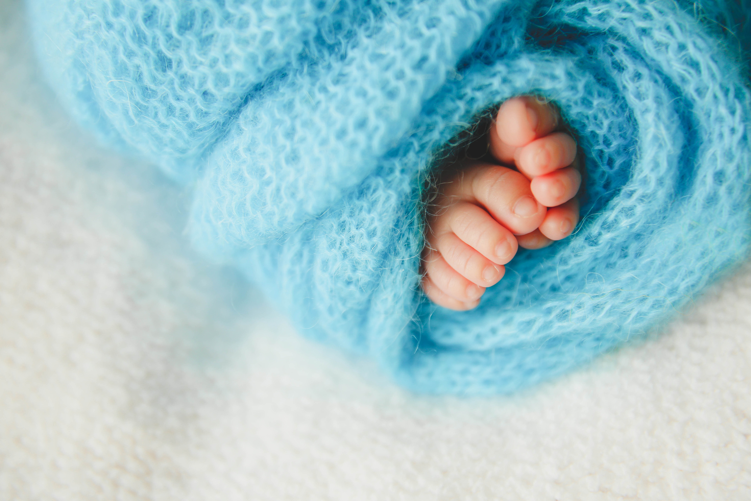 Newborm начало. Фотограф новорожденных. Семейный и детский фотограф в городе Сургуте