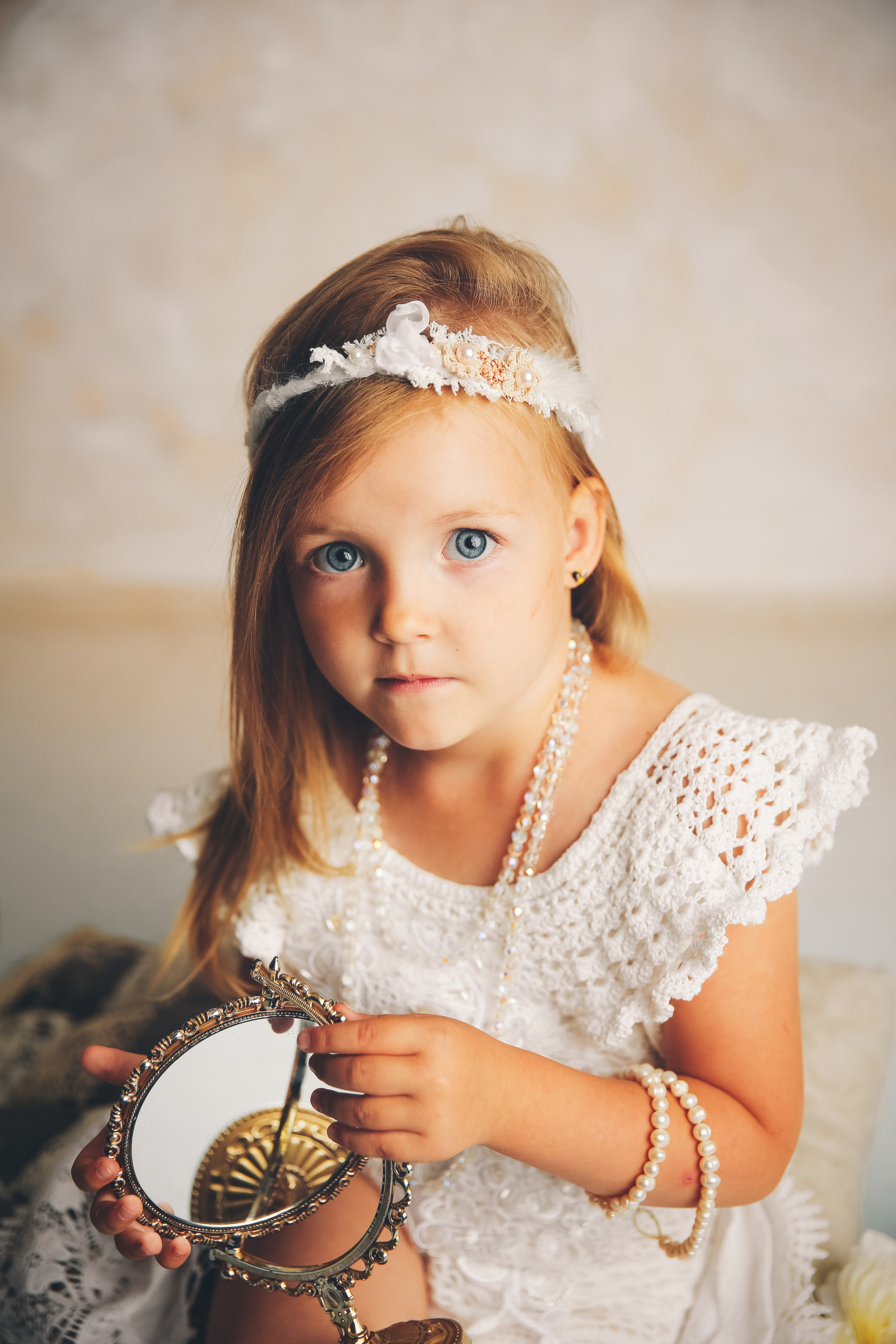 Эпоха Возрождения. Фотограф новорожденных. Семейный и детский фотограф в городе Сургуте