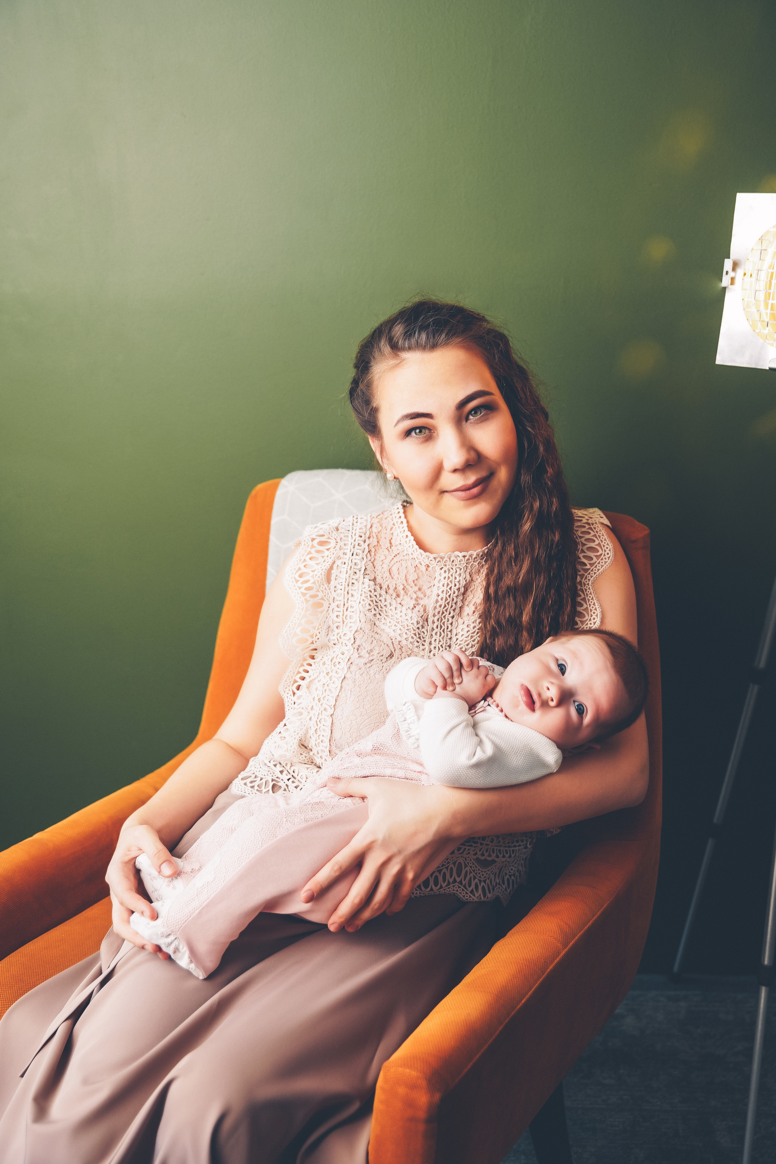 Фотосессия в интерьере. Фотограф новорожденных. Семейный и детский фотограф в городе Сургуте