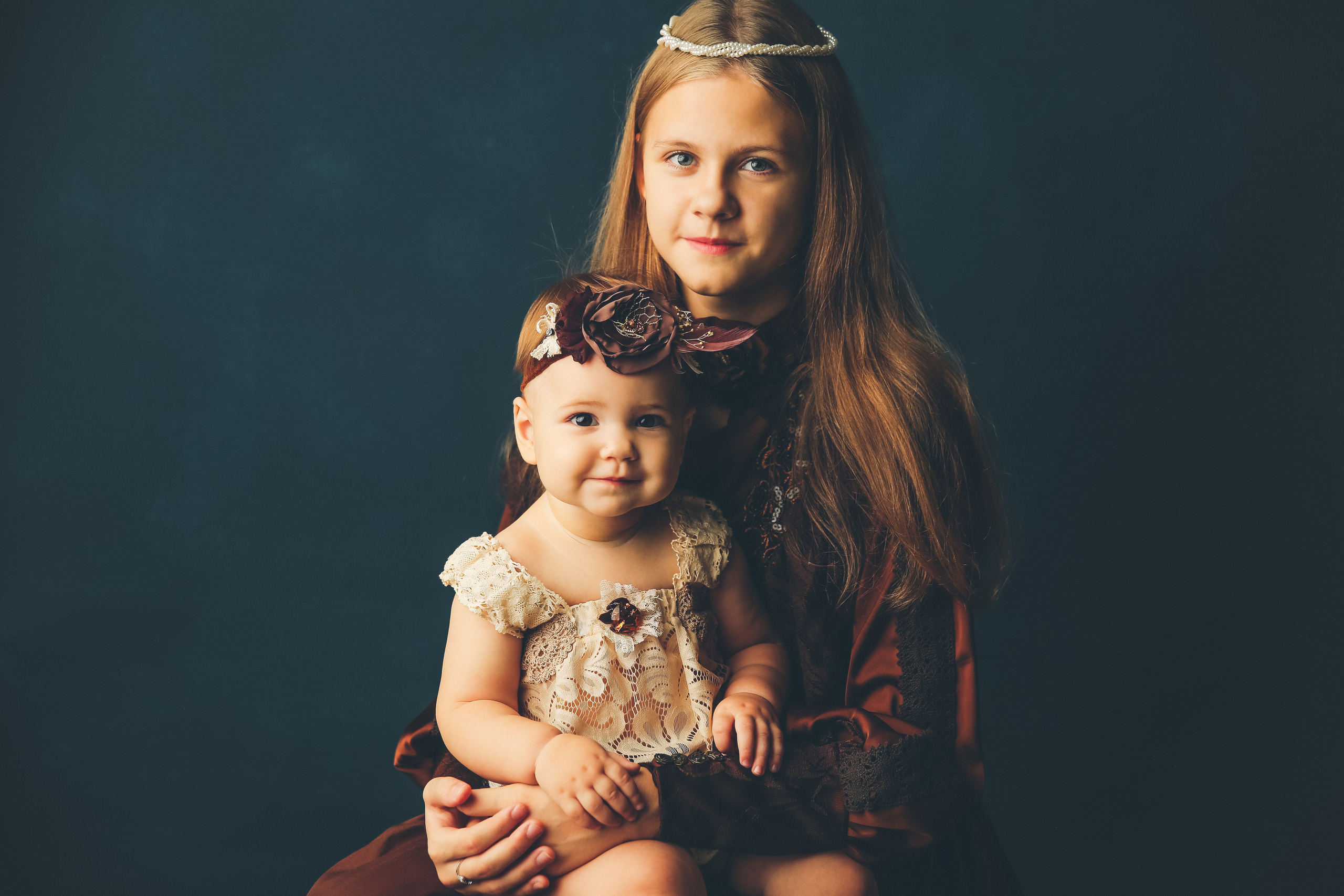 Эпоха Возрождения. Фотограф новорожденных. Семейный и детский фотограф в городе Сургуте