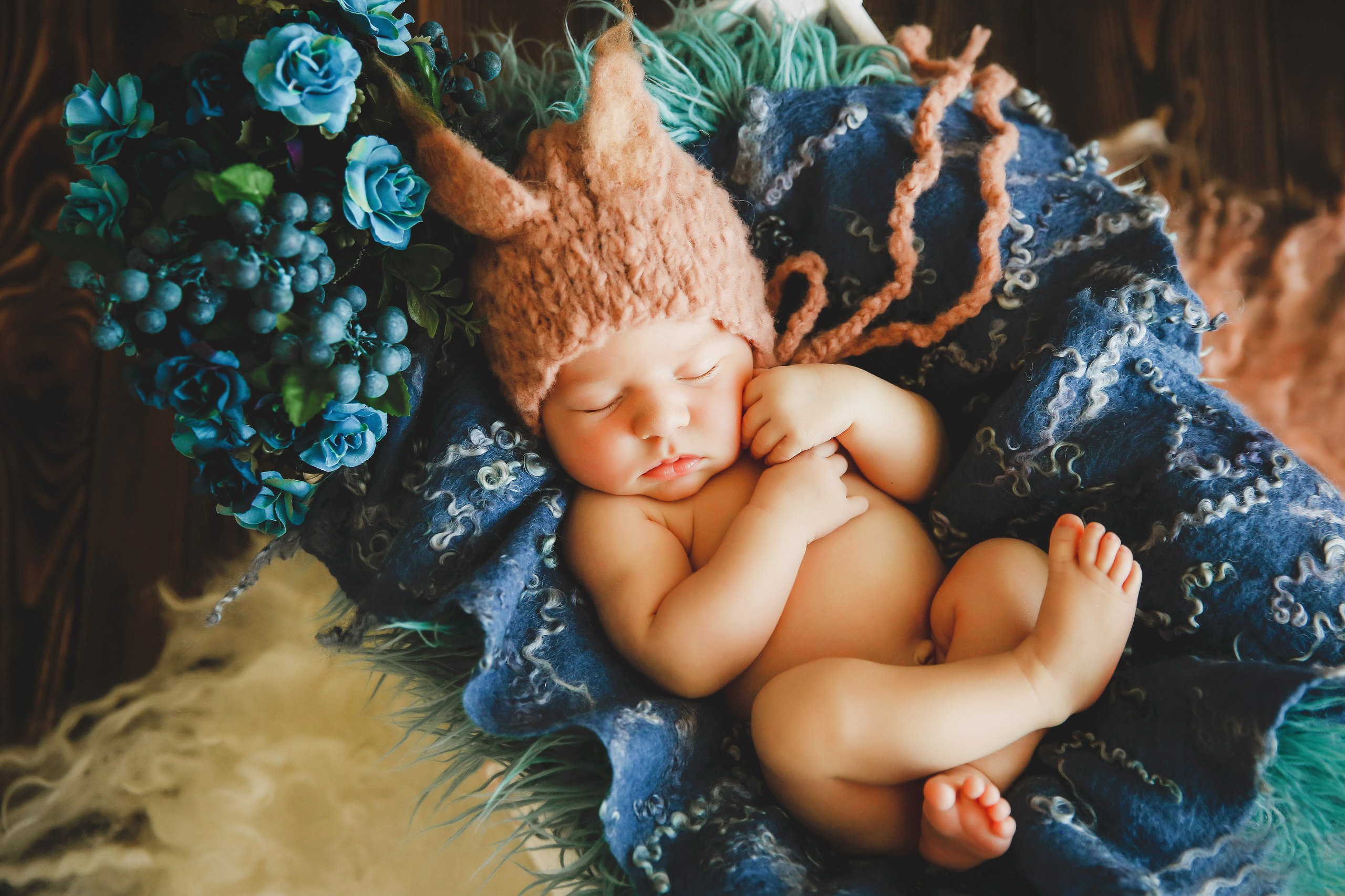 Newborm начало. Фотограф новорожденных. Семейный и детский фотограф в городе Сургуте