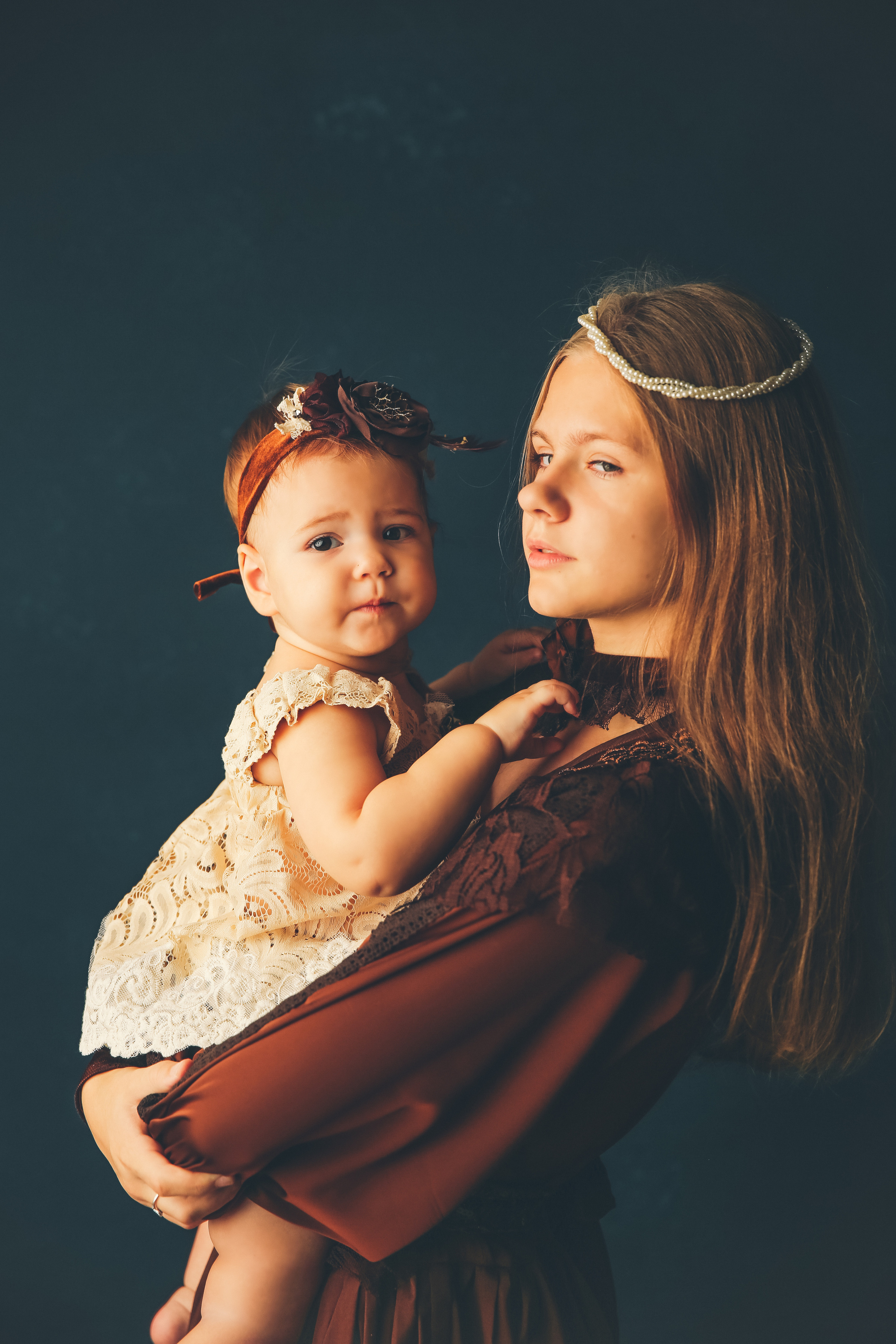 Эпоха Возрождения. Фотограф новорожденных. Семейный и детский фотограф в городе Сургуте