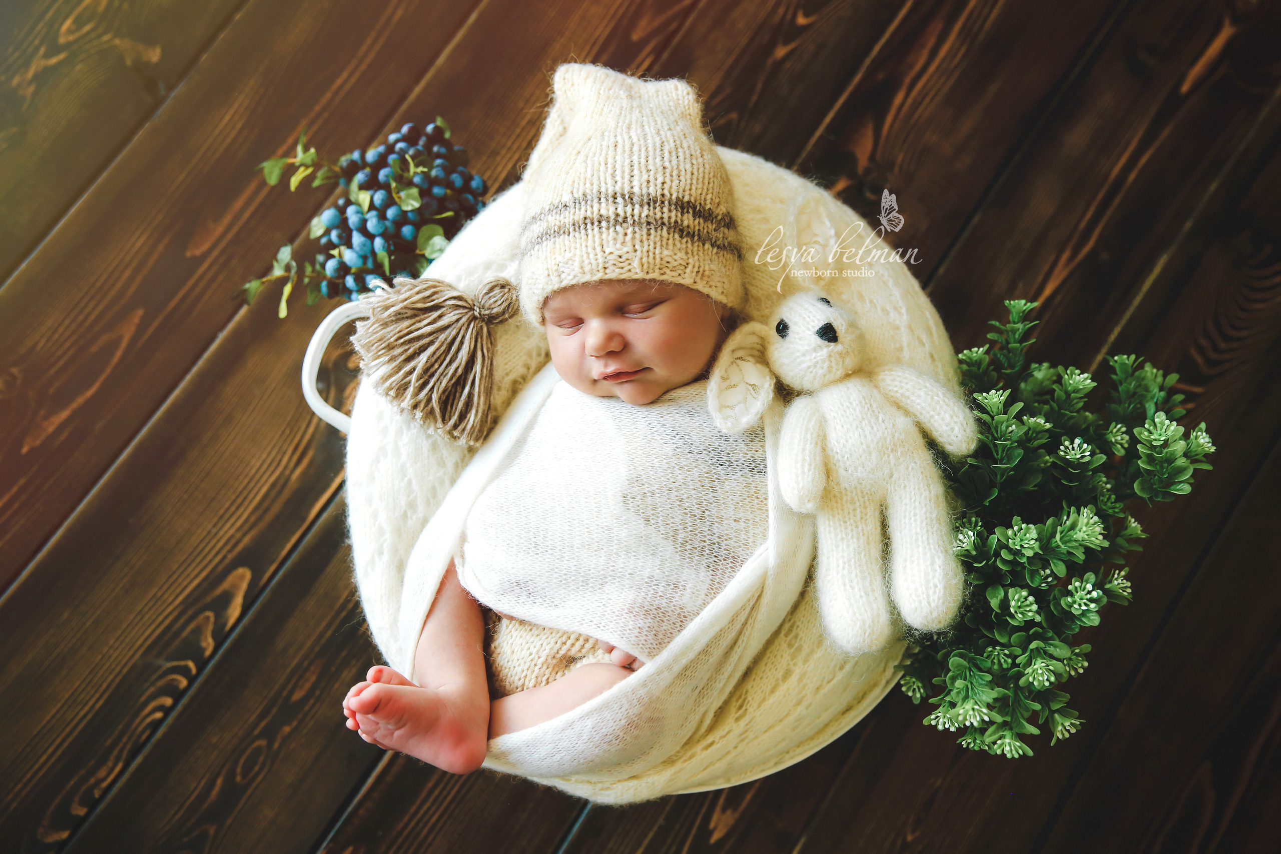 Newborm начало. Фотограф новорожденных. Семейный и детский фотограф в городе Сургуте