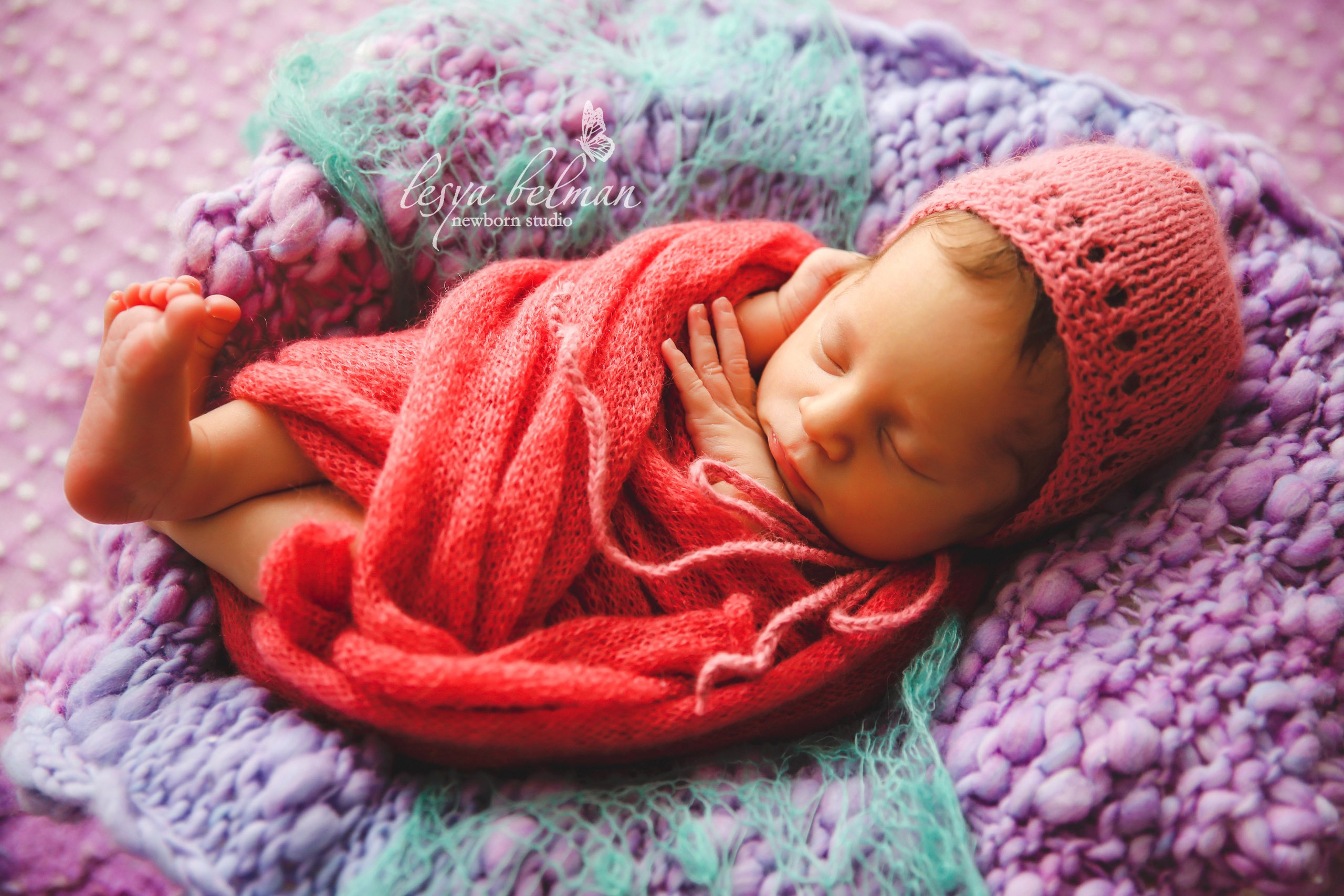 Newborm начало. Фотограф новорожденных. Семейный и детский фотограф в городе Сургуте