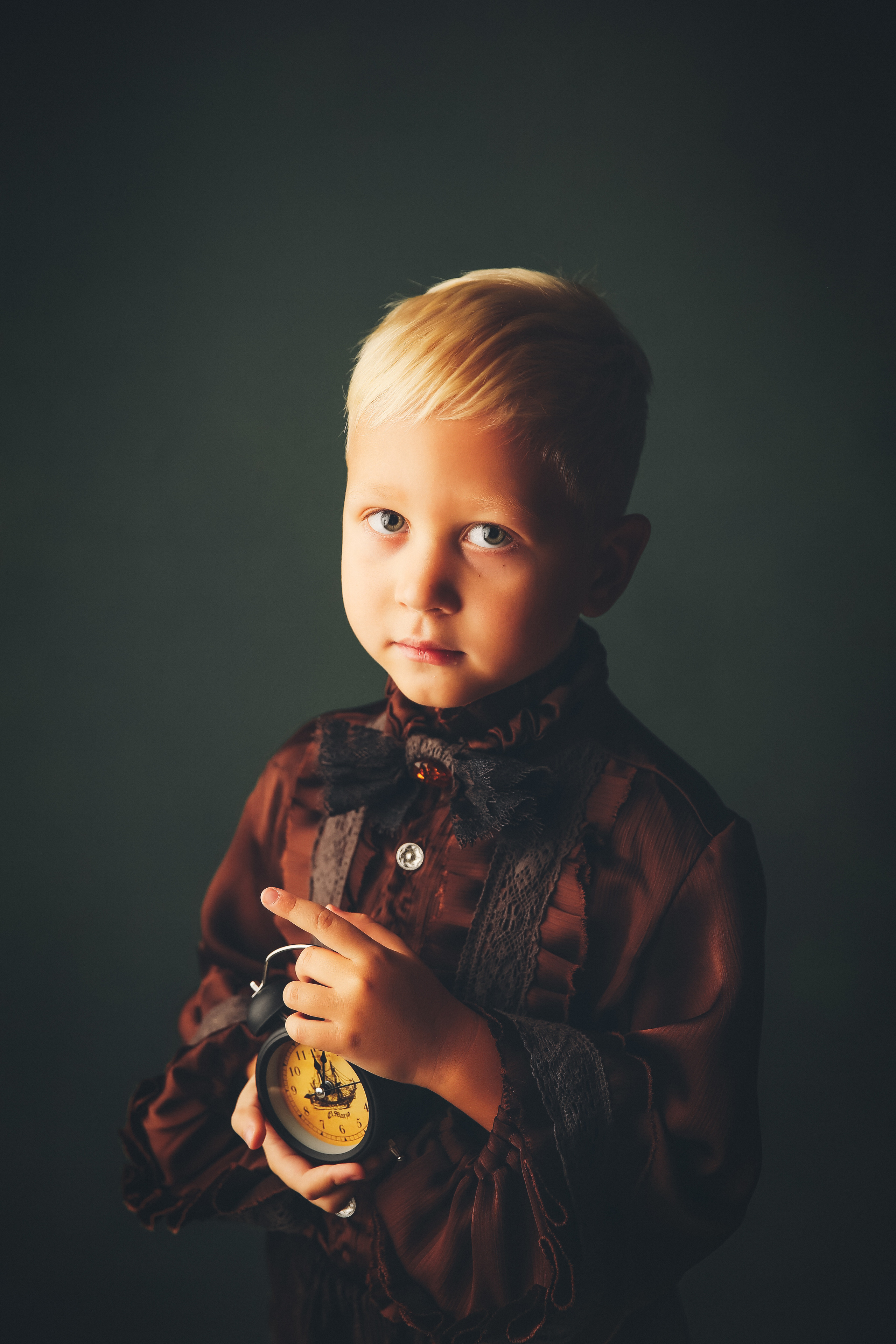 Эпоха Возрождения. Фотограф новорожденных. Семейный и детский фотограф в городе Сургуте