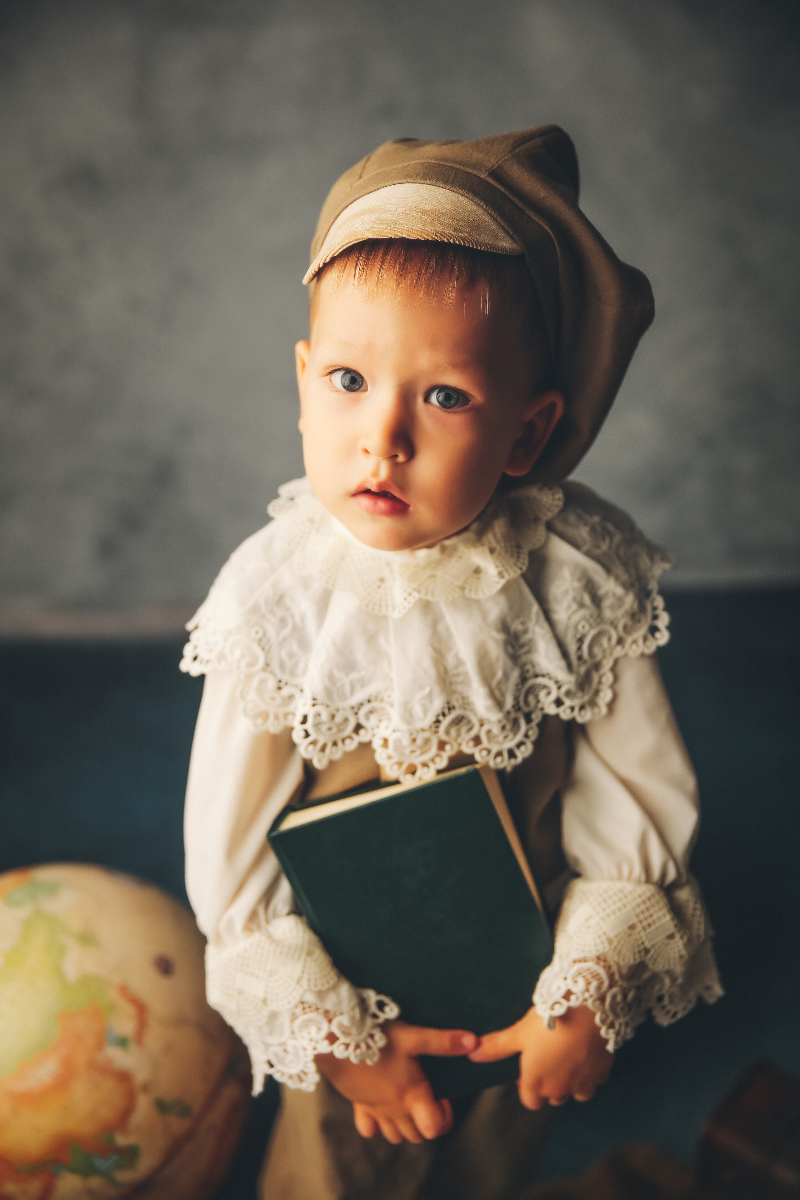 Эпоха Возрождения. Фотограф новорожденных. Семейный и детский фотограф в городе Сургуте