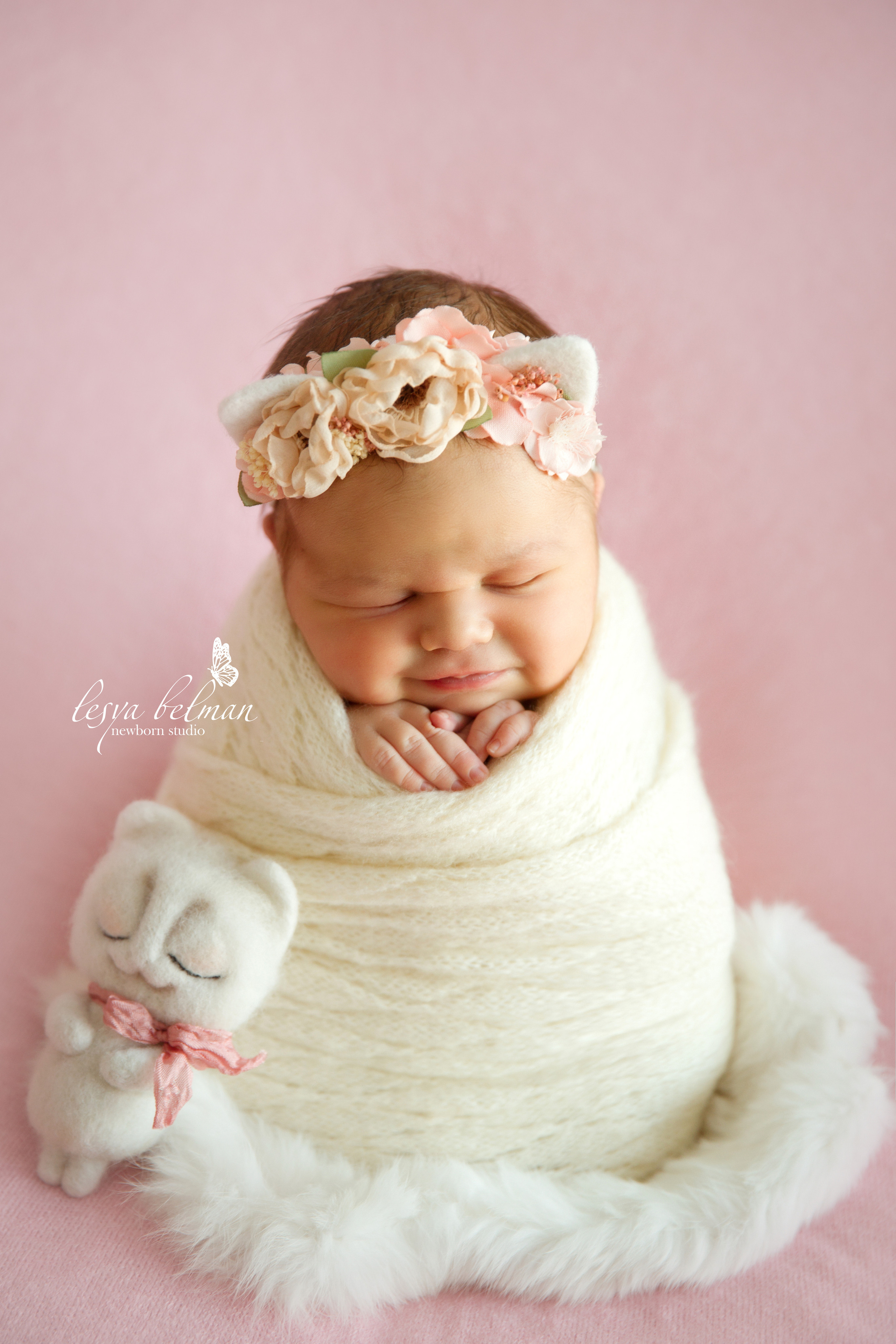 Newborm начало. Фотограф новорожденных. Семейный и детский фотограф в городе Сургуте