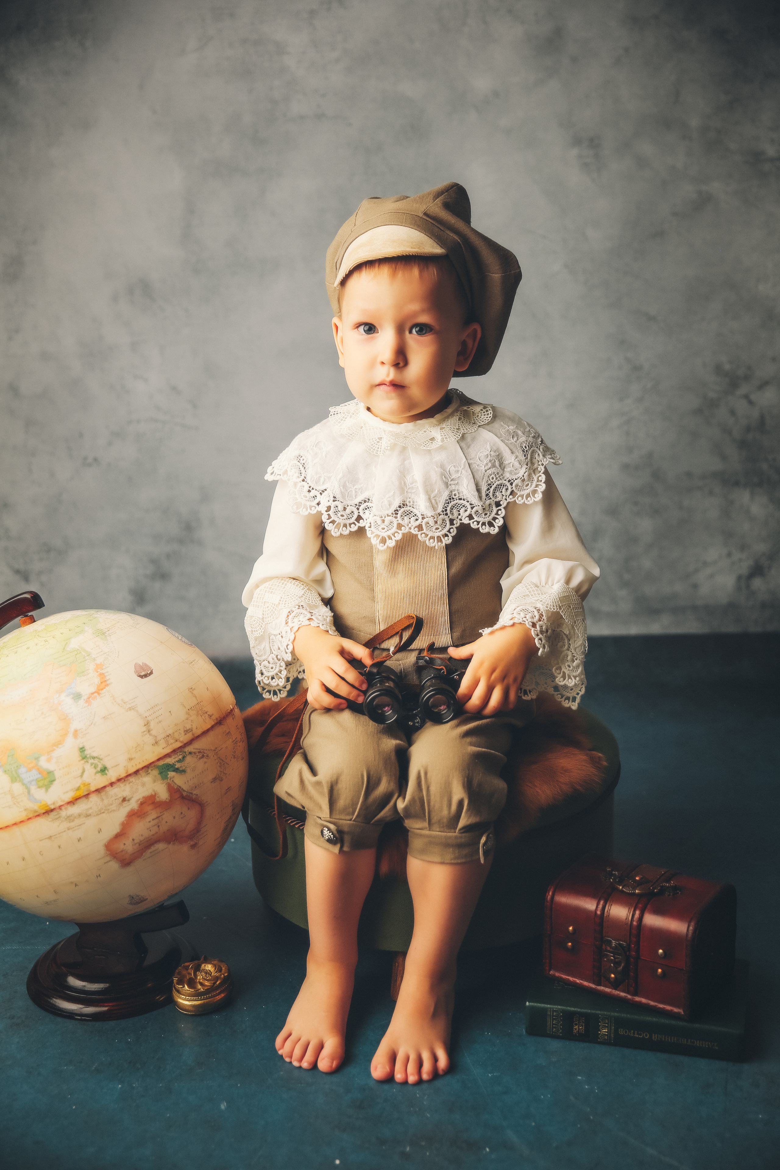 Эпоха Возрождения. Фотограф новорожденных. Семейный и детский фотограф в городе Сургуте