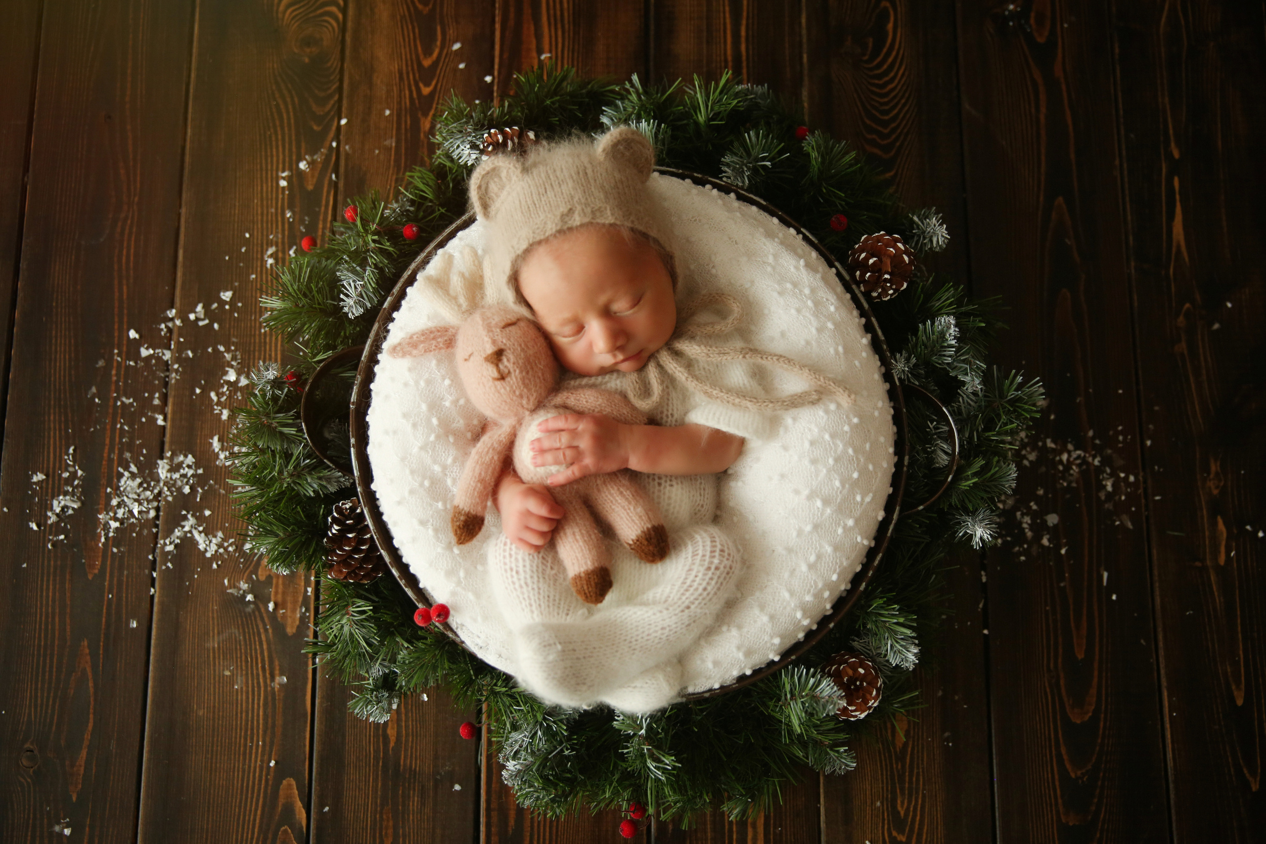 Newborm начало. Фотограф новорожденных. Семейный и детский фотограф в городе Сургуте