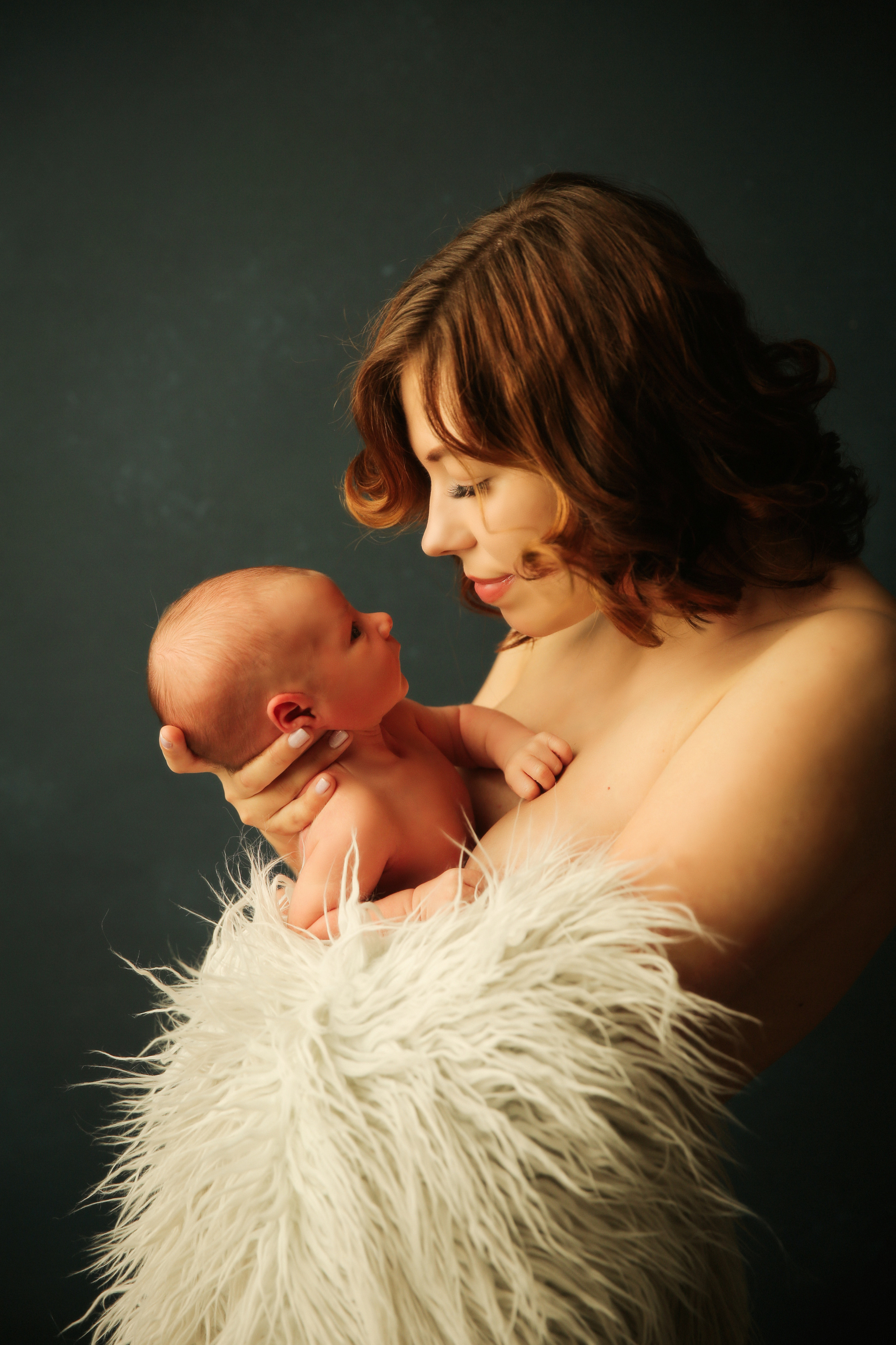 Мама и Малыш. Фотограф новорожденных. Семейный и детский фотограф в городе Сургуте