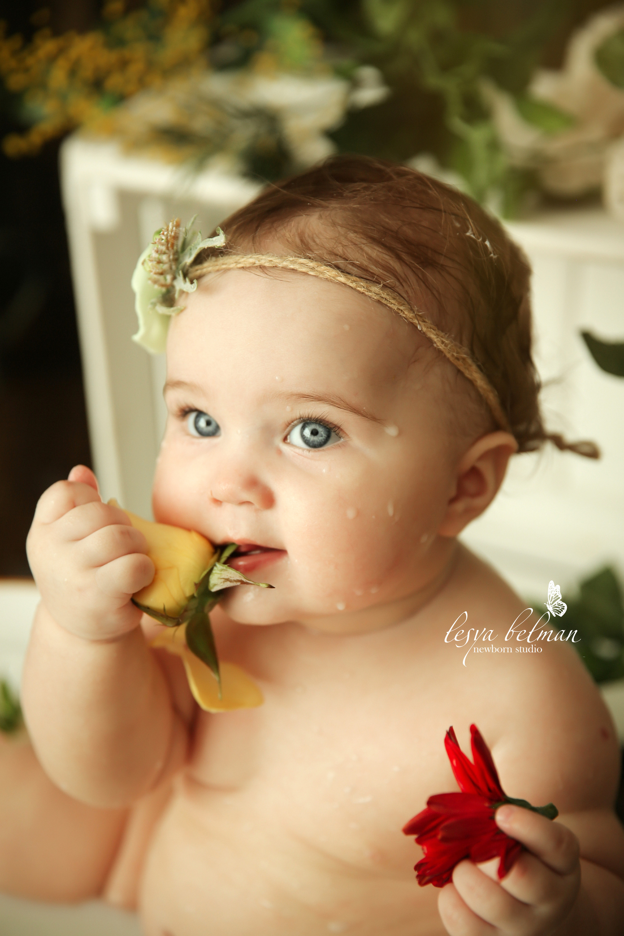 Ванночка девочки. Фотограф новорожденных. Семейный и детский фотограф в городе Сургуте