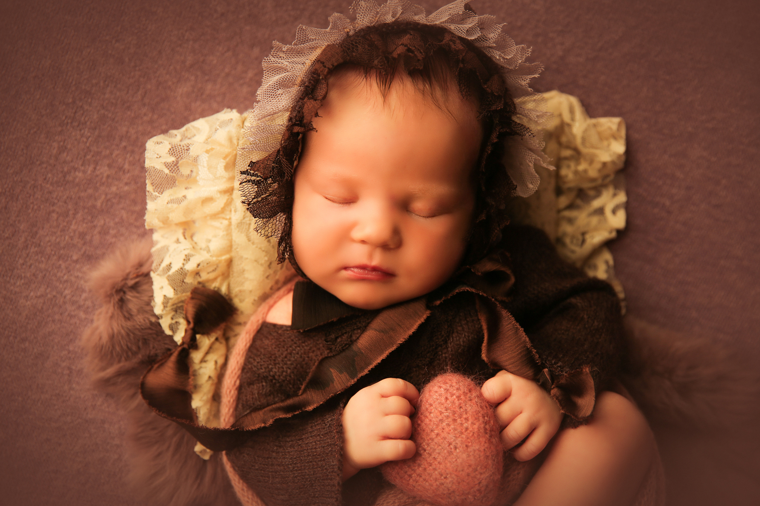 Девочки. Фотограф новорожденных. Семейный и детский фотограф в городе Сургуте