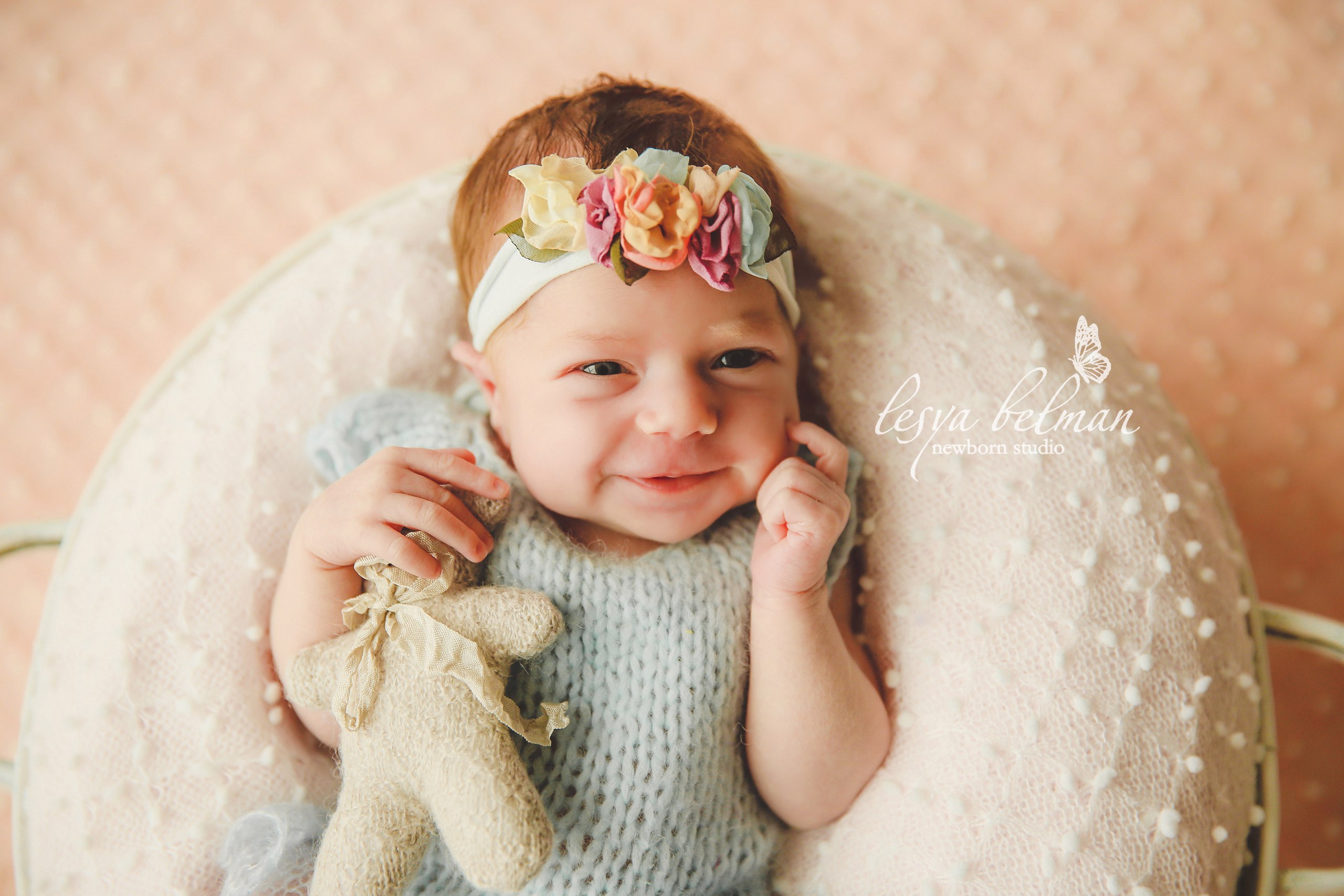 Newborm начало. Фотограф новорожденных. Семейный и детский фотограф в городе Сургуте