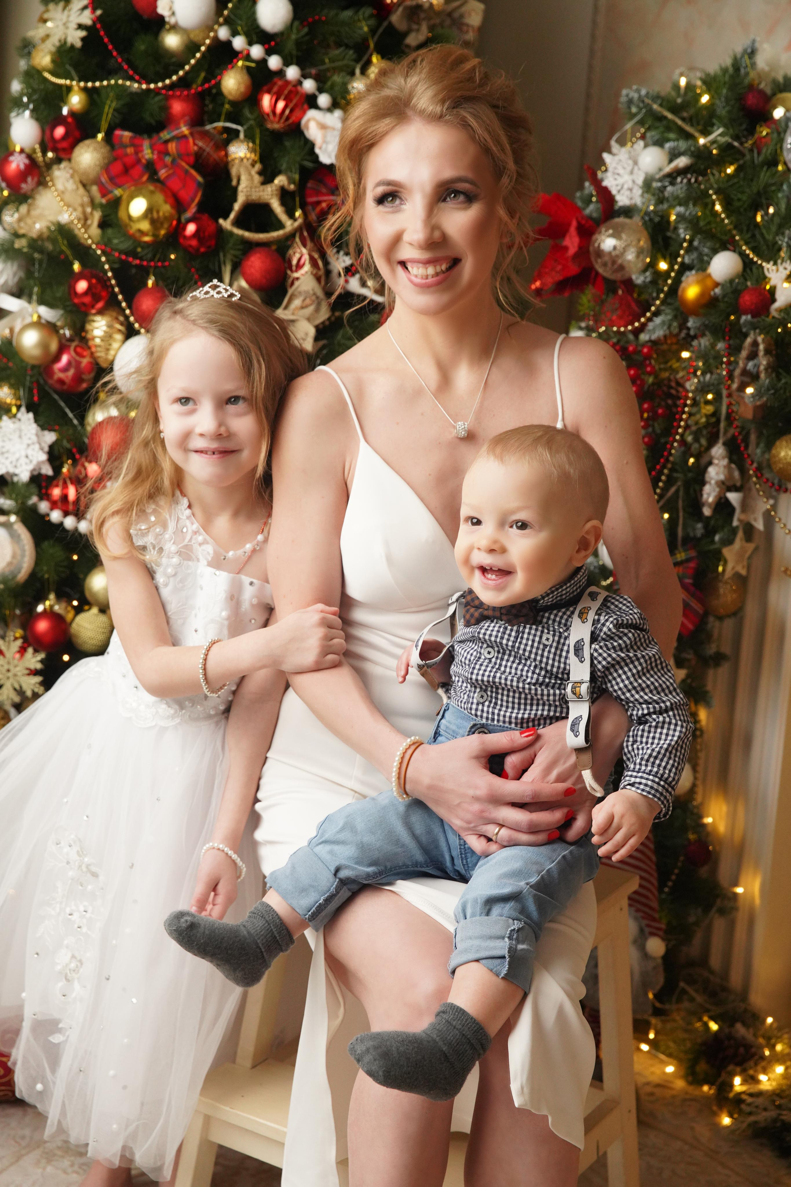 Новогодняя фотосессия. Фотограф новорожденных. Семейный и детский фотограф в городе Сургуте