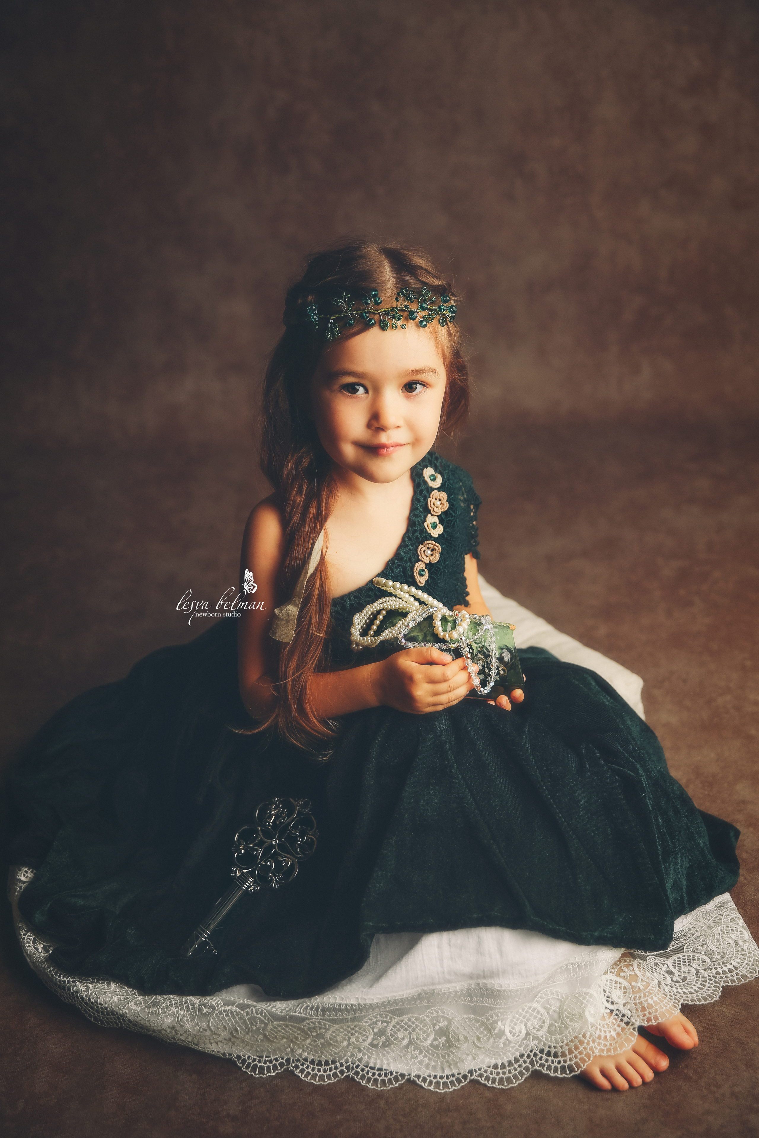 Эпоха Возрождения. Фотограф новорожденных. Семейный и детский фотограф в городе Сургуте