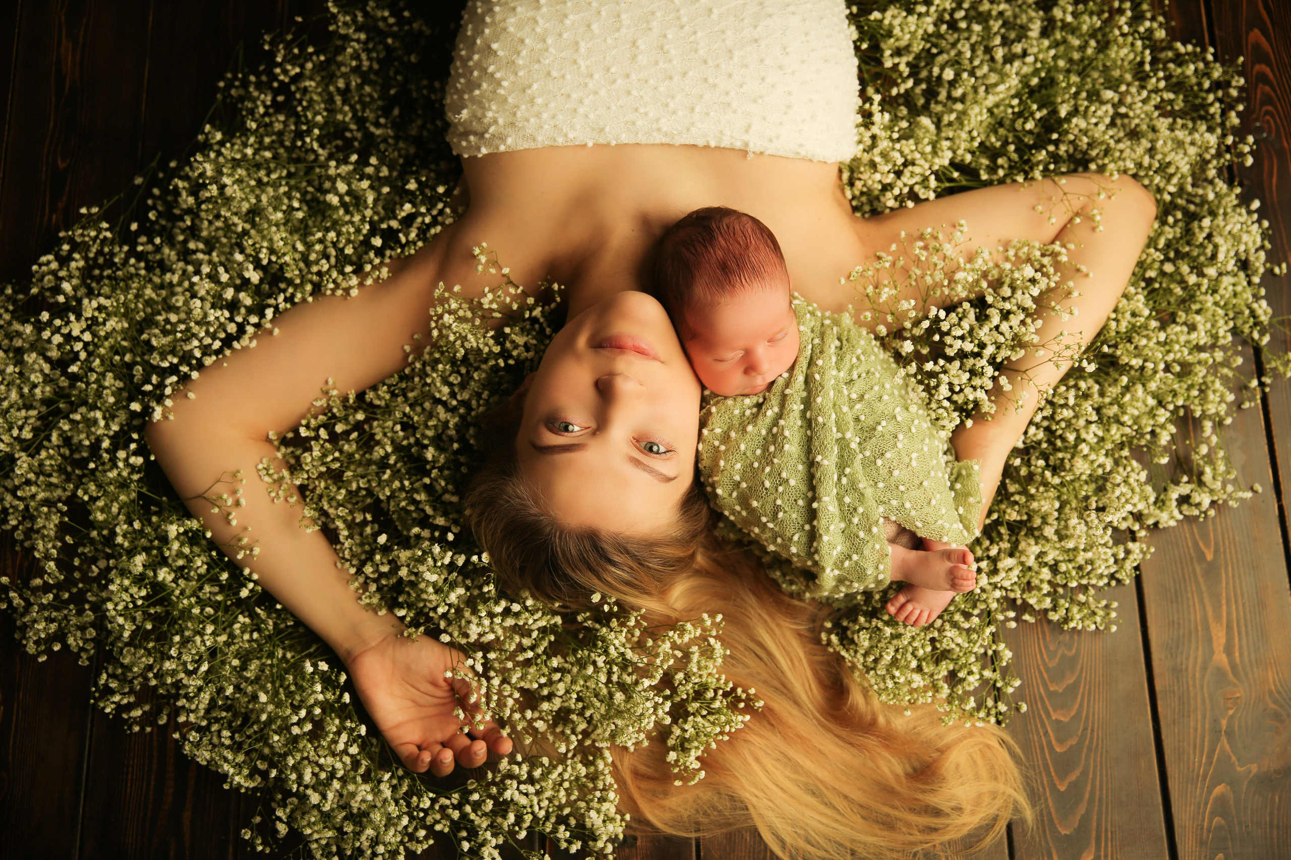 Мама и Малыш. Фотограф новорожденных. Семейный и детский фотограф в городе Сургуте