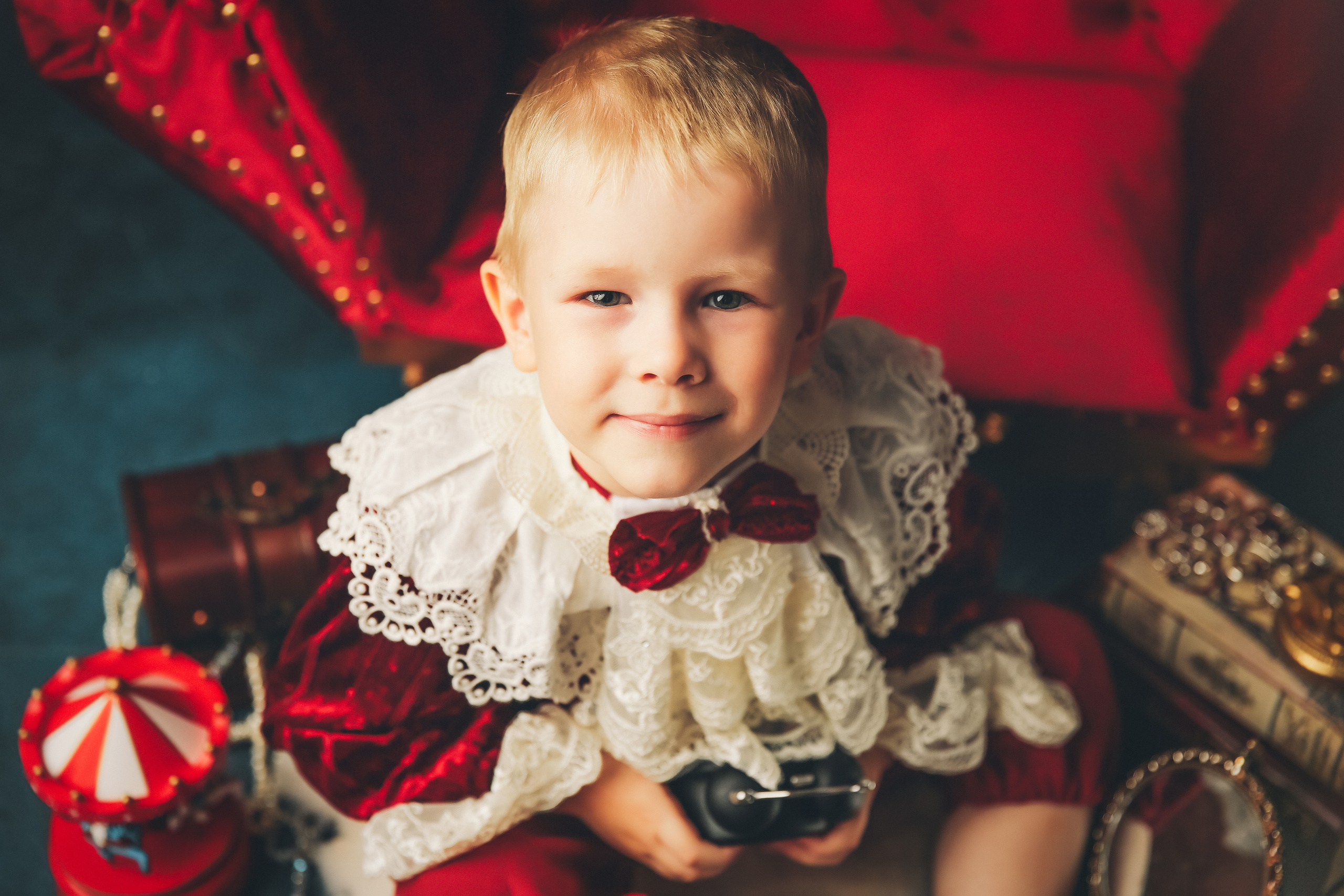 Эпоха Возрождения. Фотограф новорожденных. Семейный и детский фотограф в городе Сургуте