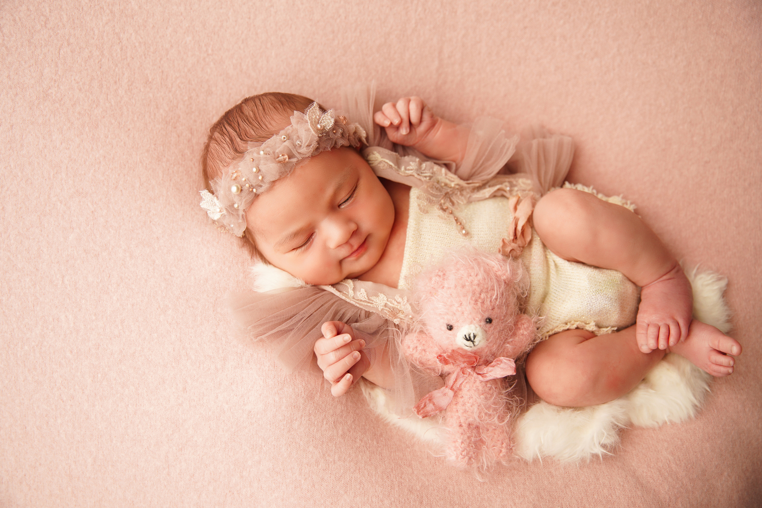 Девочки. Фотограф новорожденных. Семейный и детский фотограф в городе Сургуте
