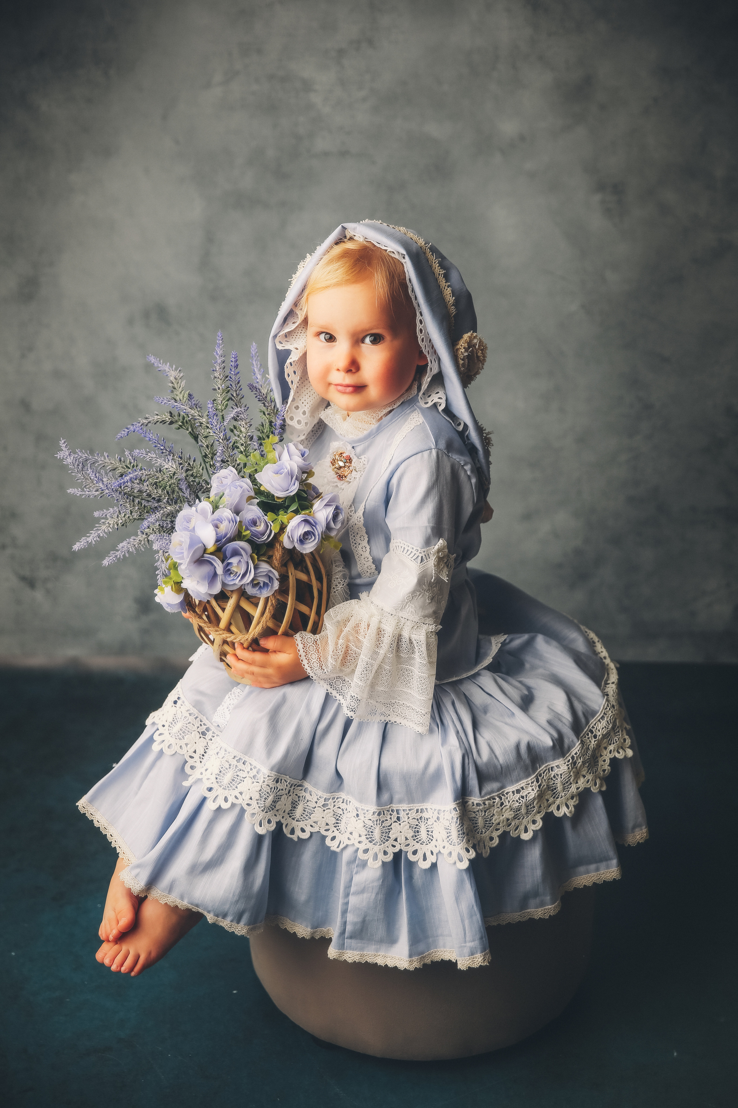 Эпоха Возрождения. Фотограф новорожденных. Семейный и детский фотограф в городе Сургуте