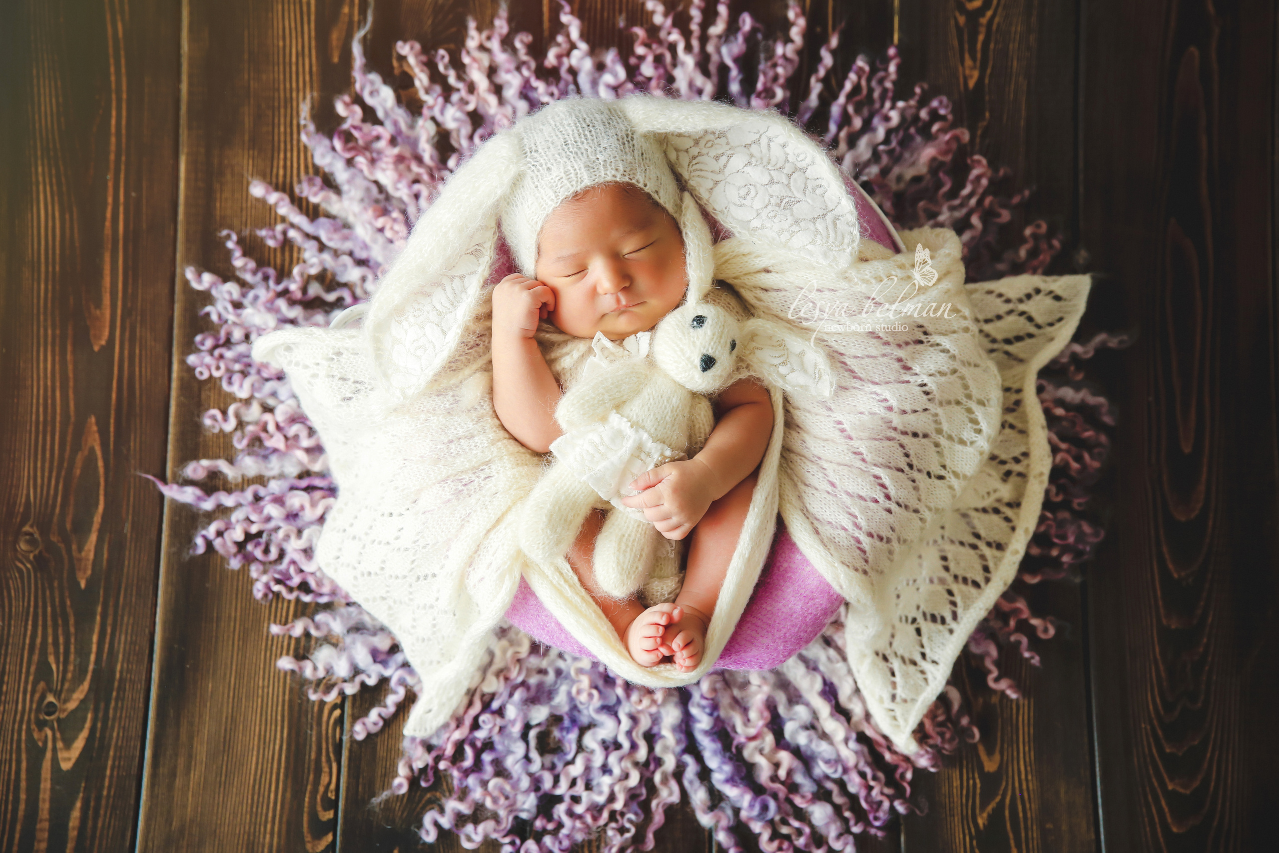 Newborm начало. Фотограф новорожденных. Семейный и детский фотограф в городе Сургуте