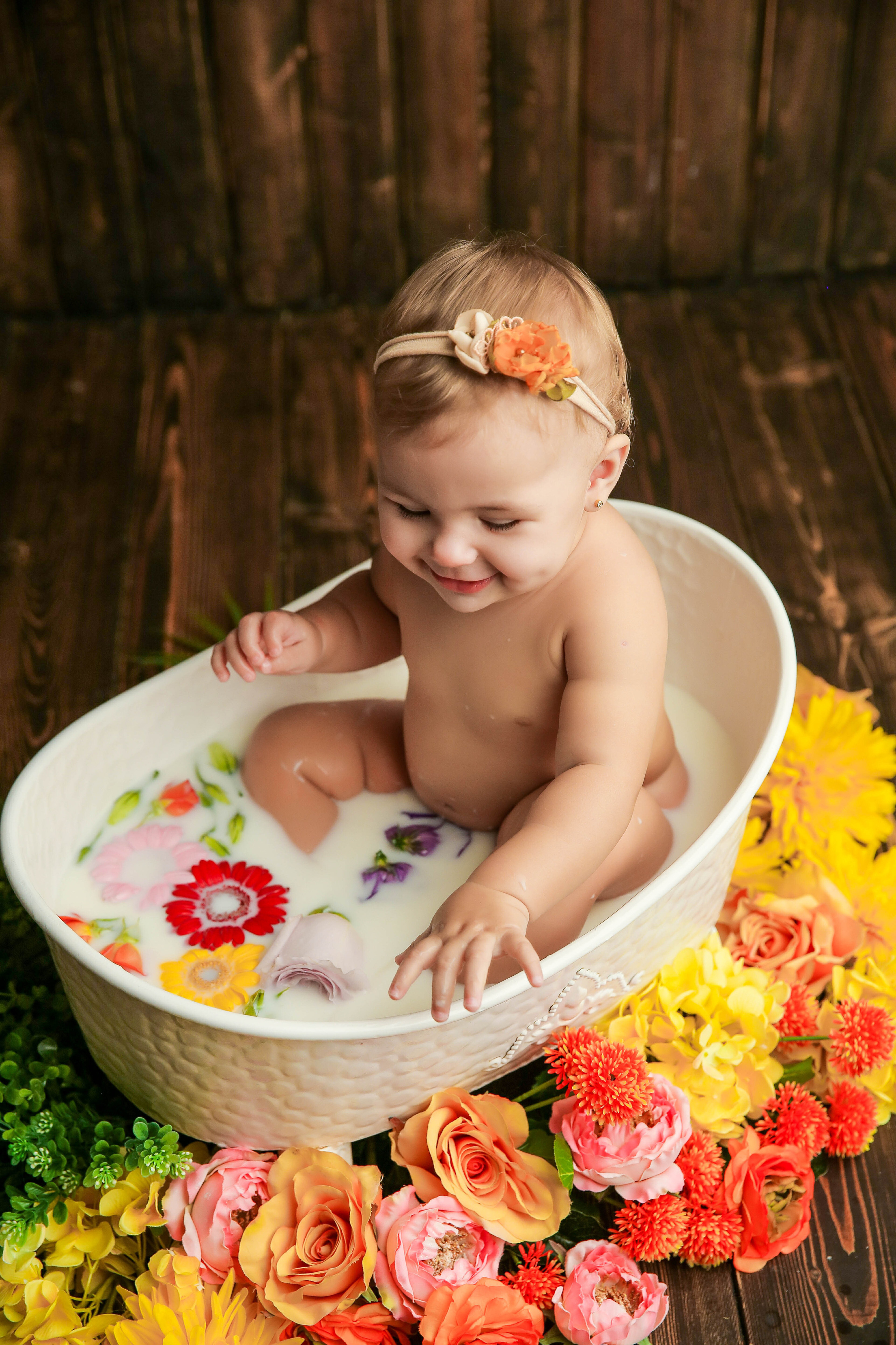 Ванночка девочки. Фотограф новорожденных. Семейный и детский фотограф в городе Сургуте