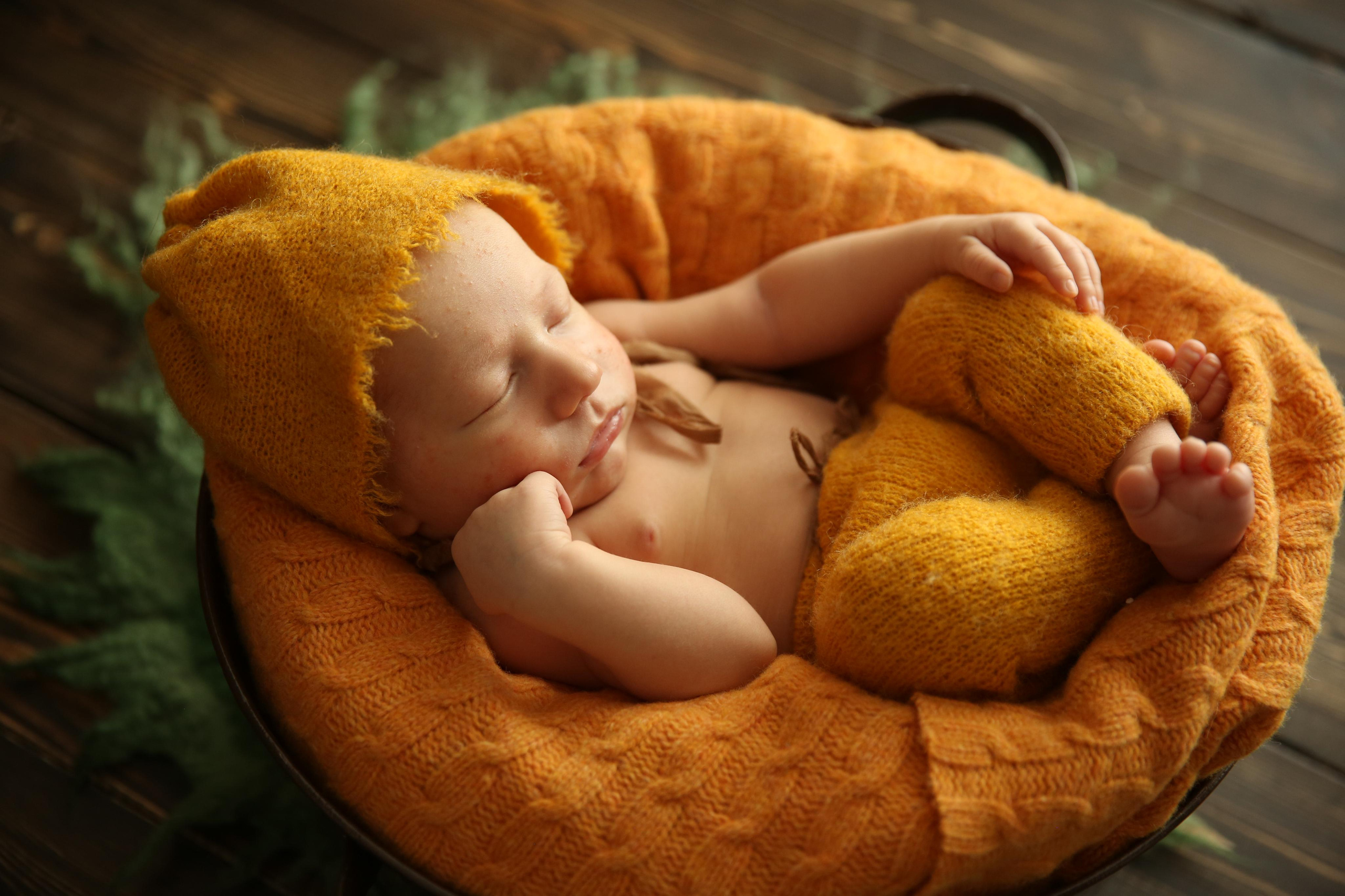 Newborm начало. Фотограф новорожденных. Семейный и детский фотограф в городе Сургуте