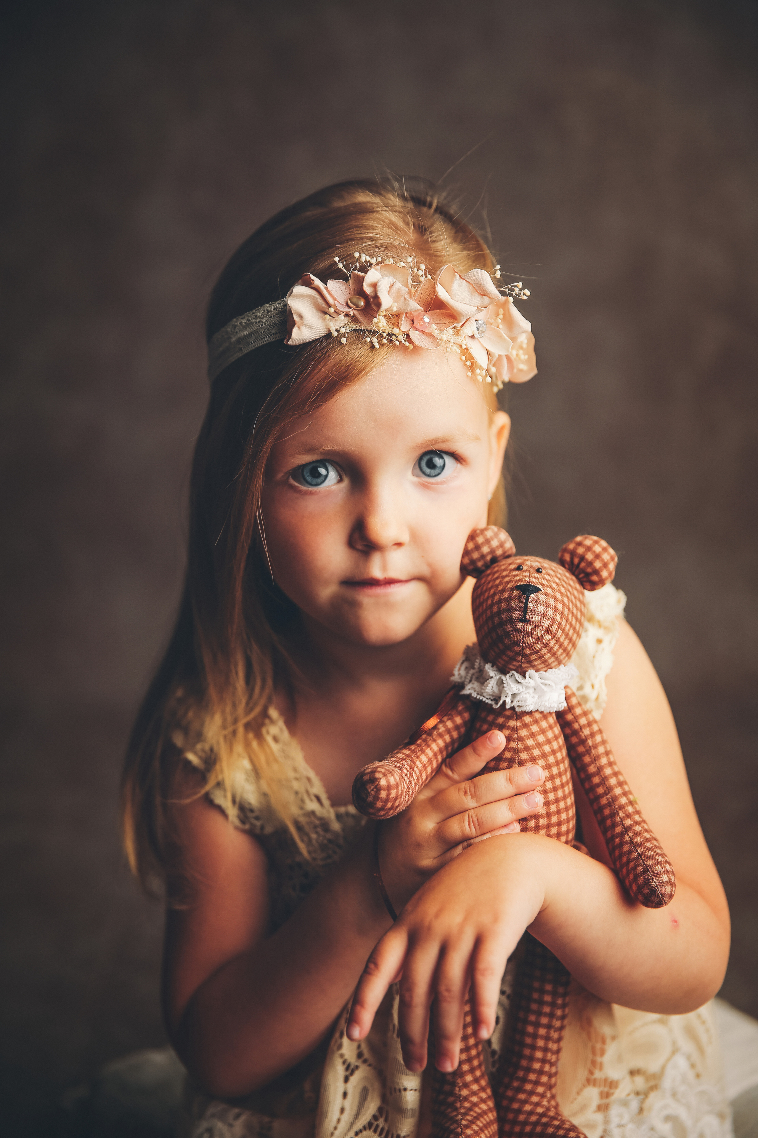 Эпоха Возрождения. Фотограф новорожденных. Семейный и детский фотограф в городе Сургуте