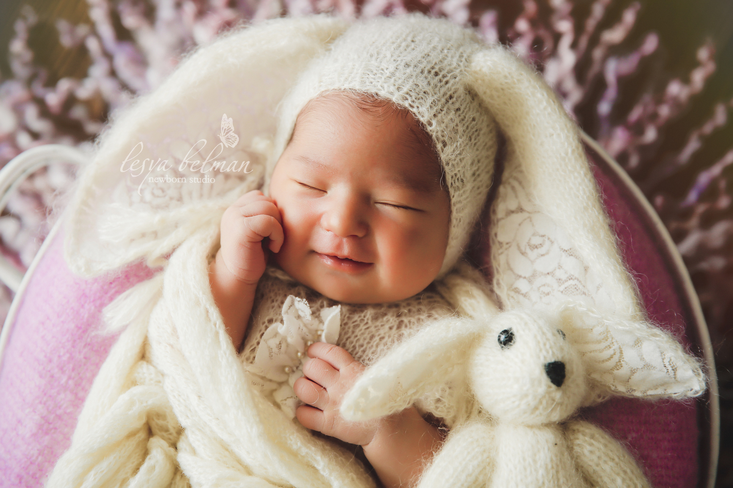 Newborm начало. Фотограф новорожденных. Семейный и детский фотограф в городе Сургуте